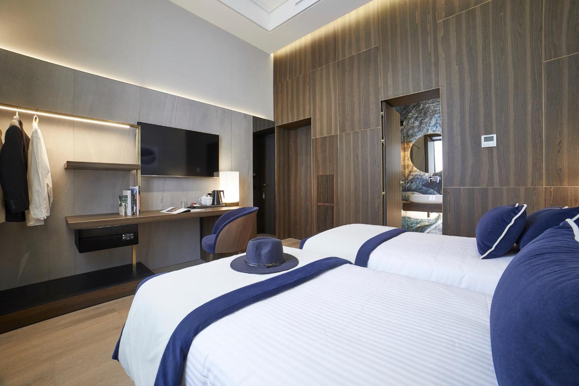 Messori Suites
