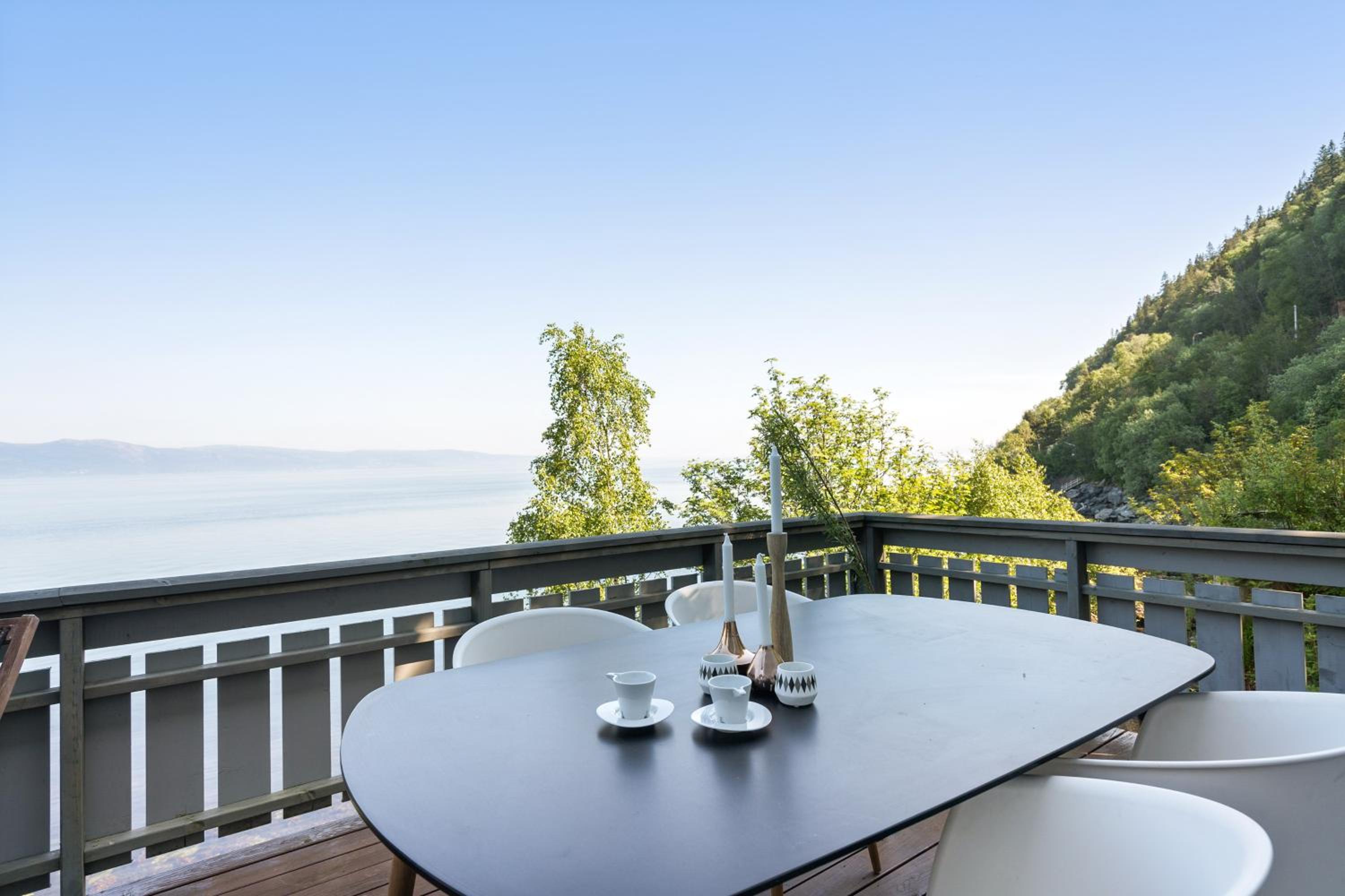 Private House & Bungalow by the sea