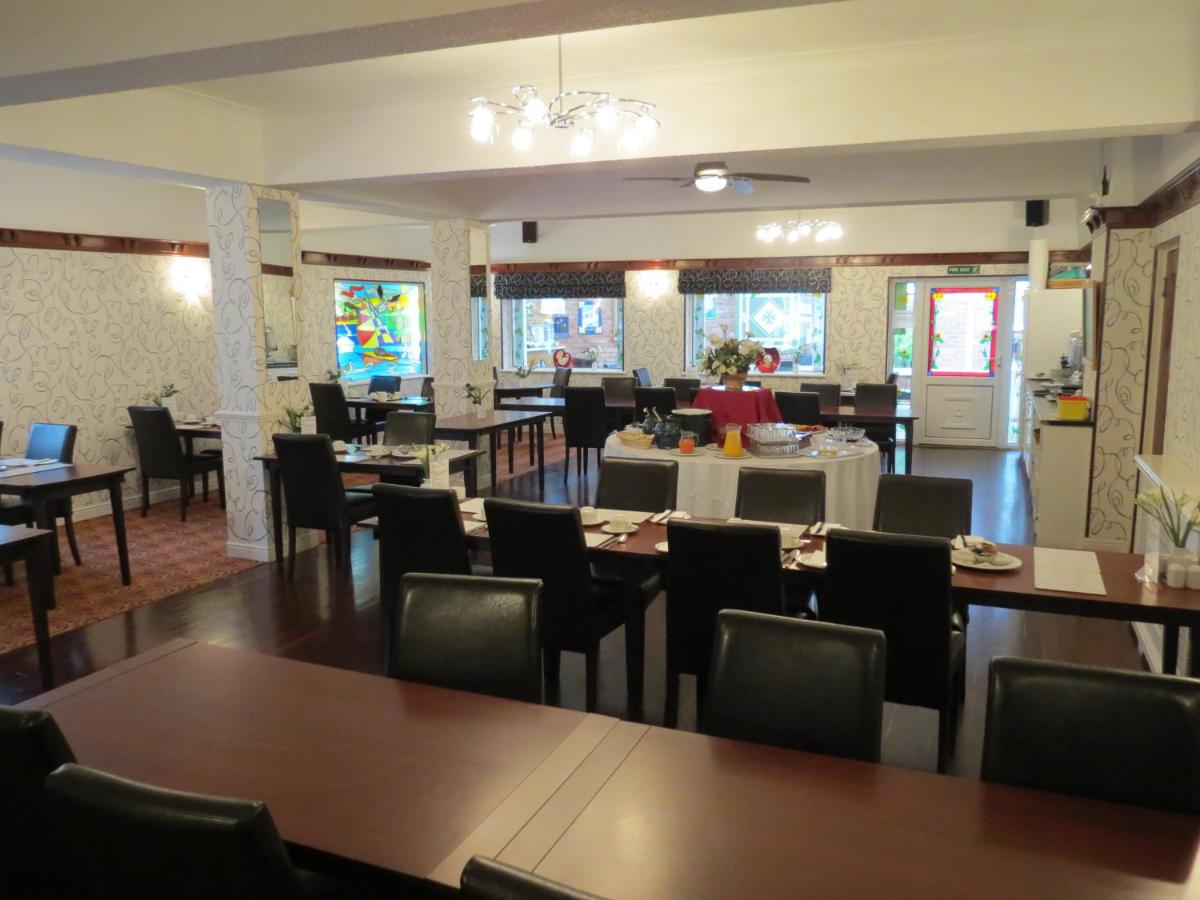 Bridlington Vacations - The Royal Bridlington - Property Image 3