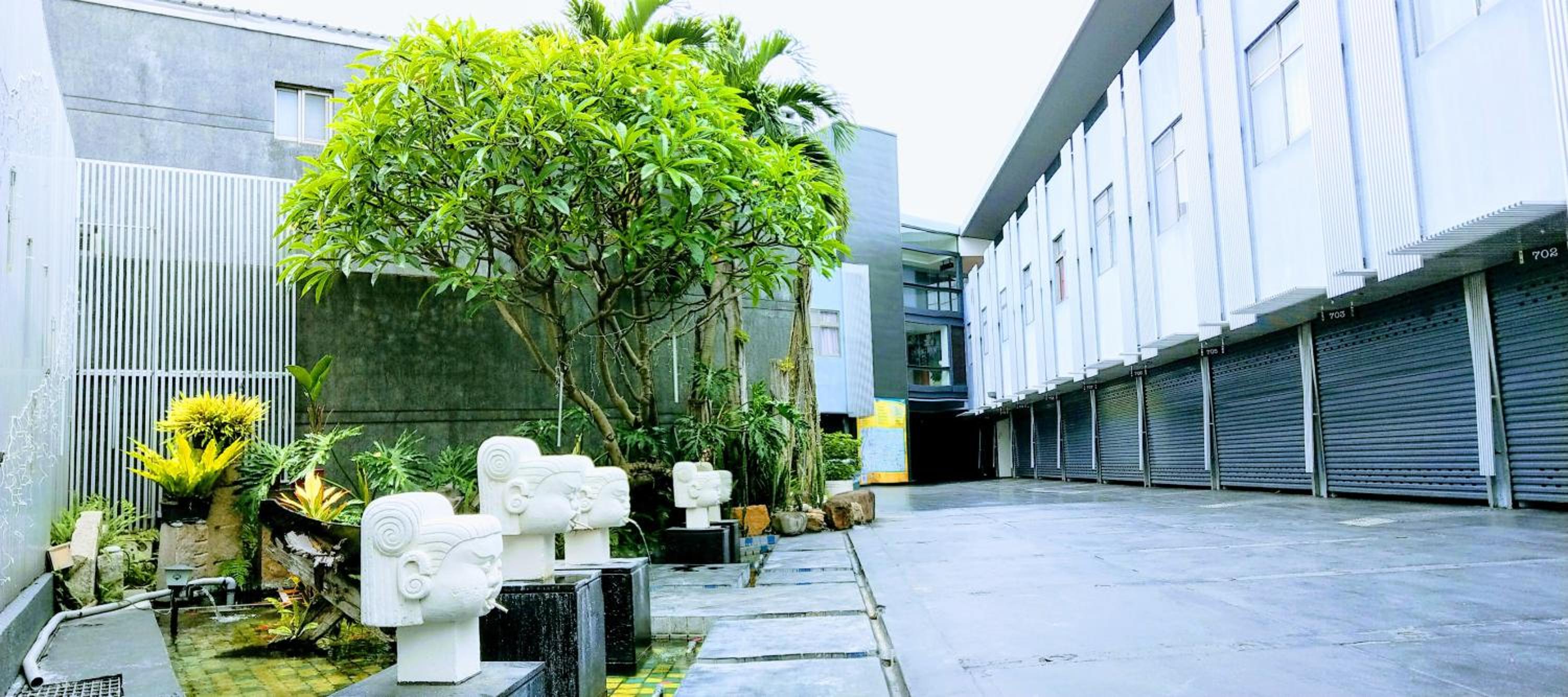 Refinement Motel