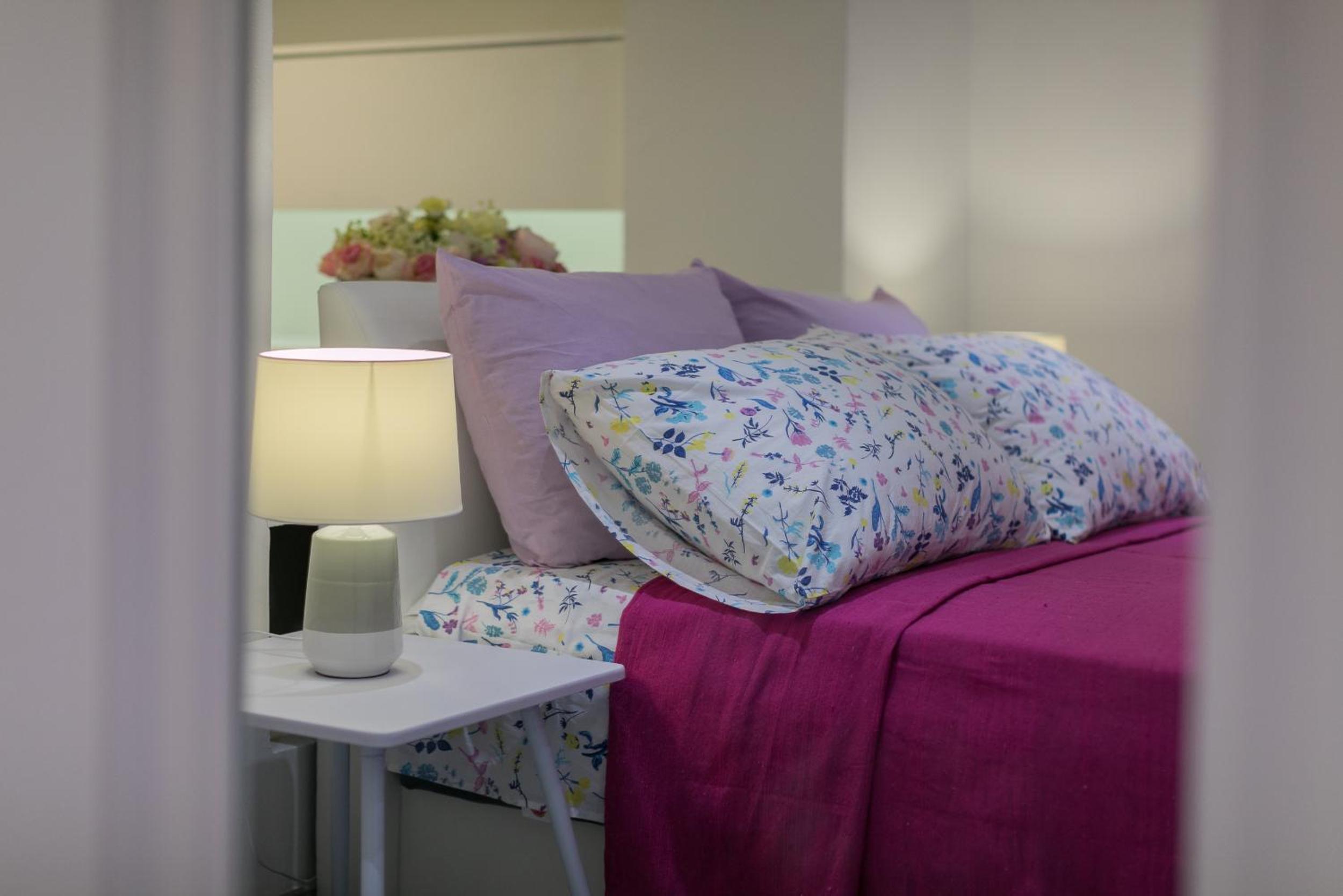 Peninsula room