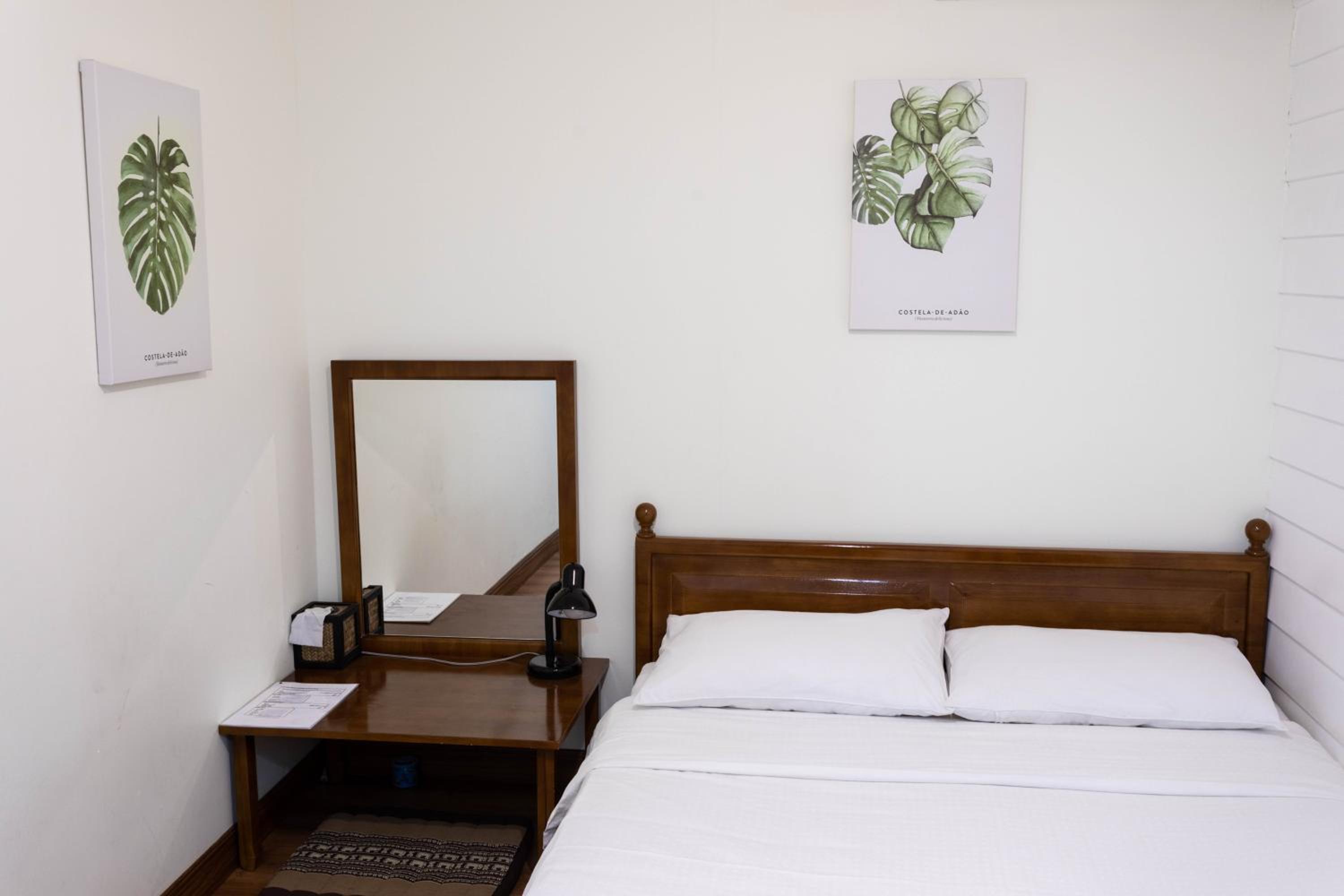Les Fleurs Bangkok Hostel