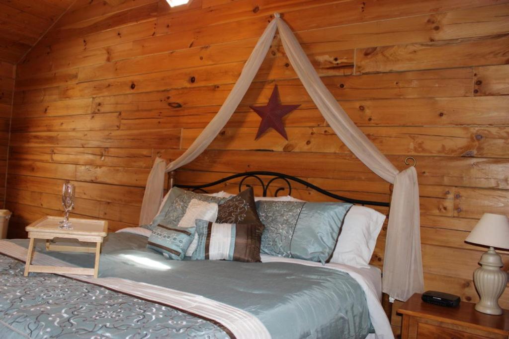 Country Road Cabins