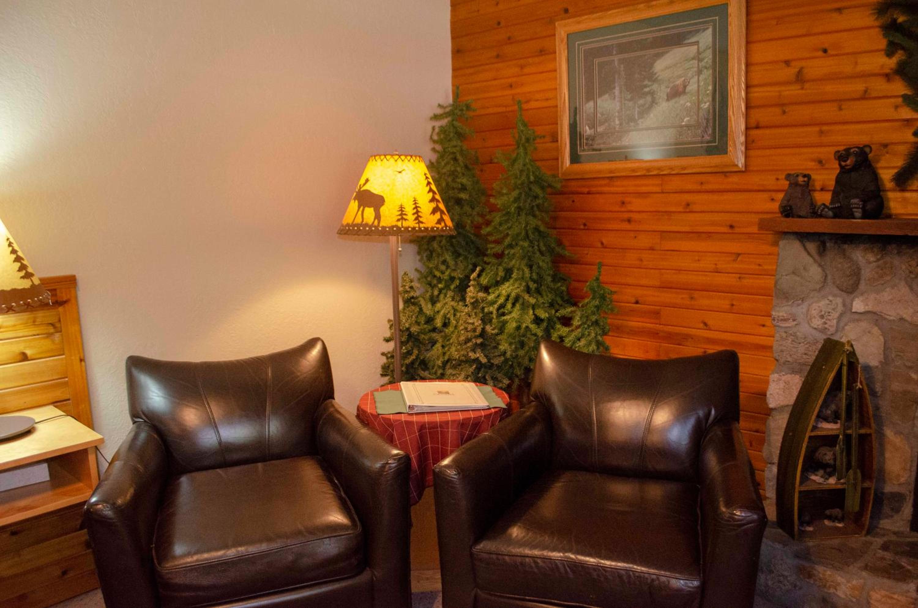 Crandell Mountain Lodge