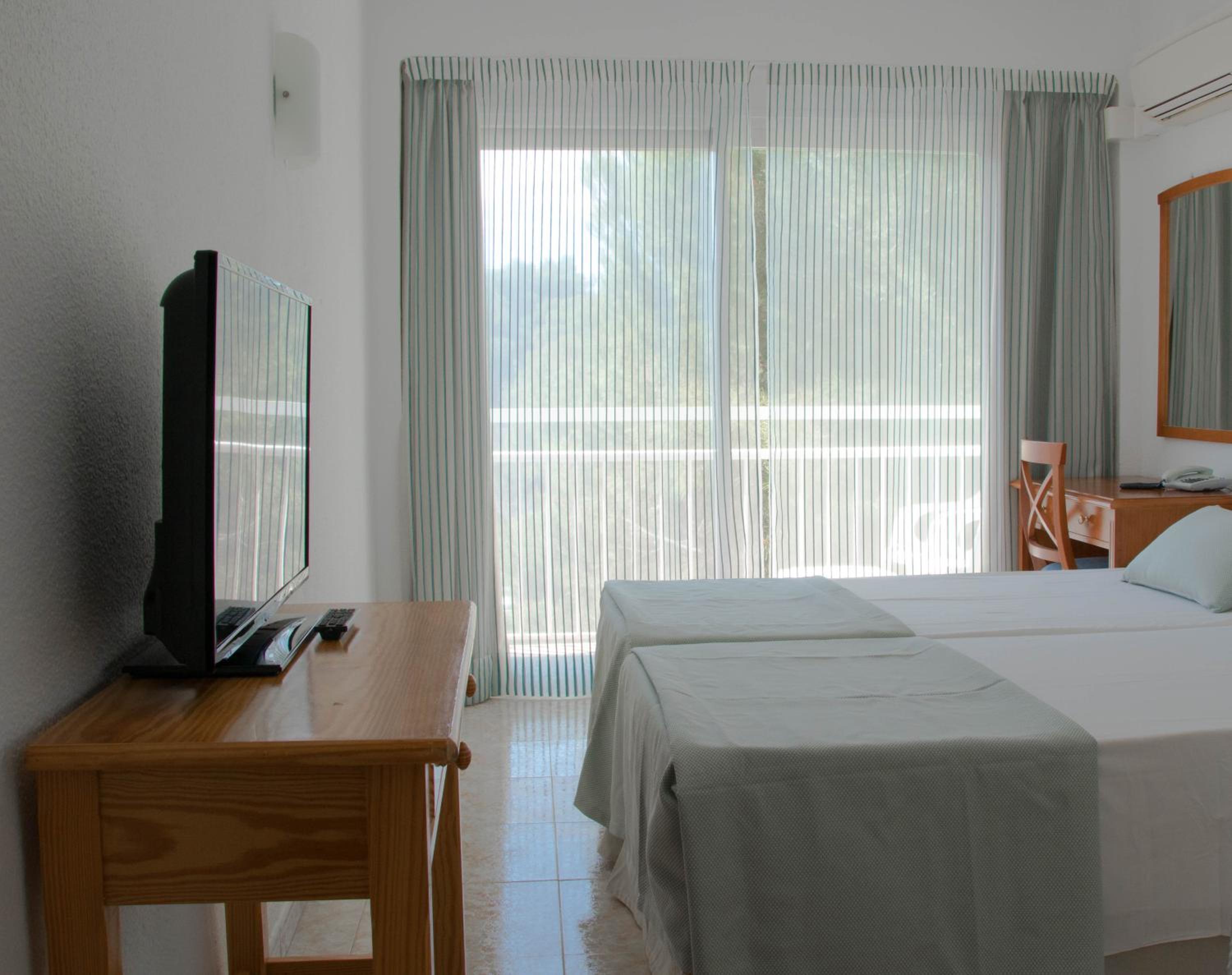 Playa de Palma Vacations - Houm Nets - Adults Only - Property Image 4