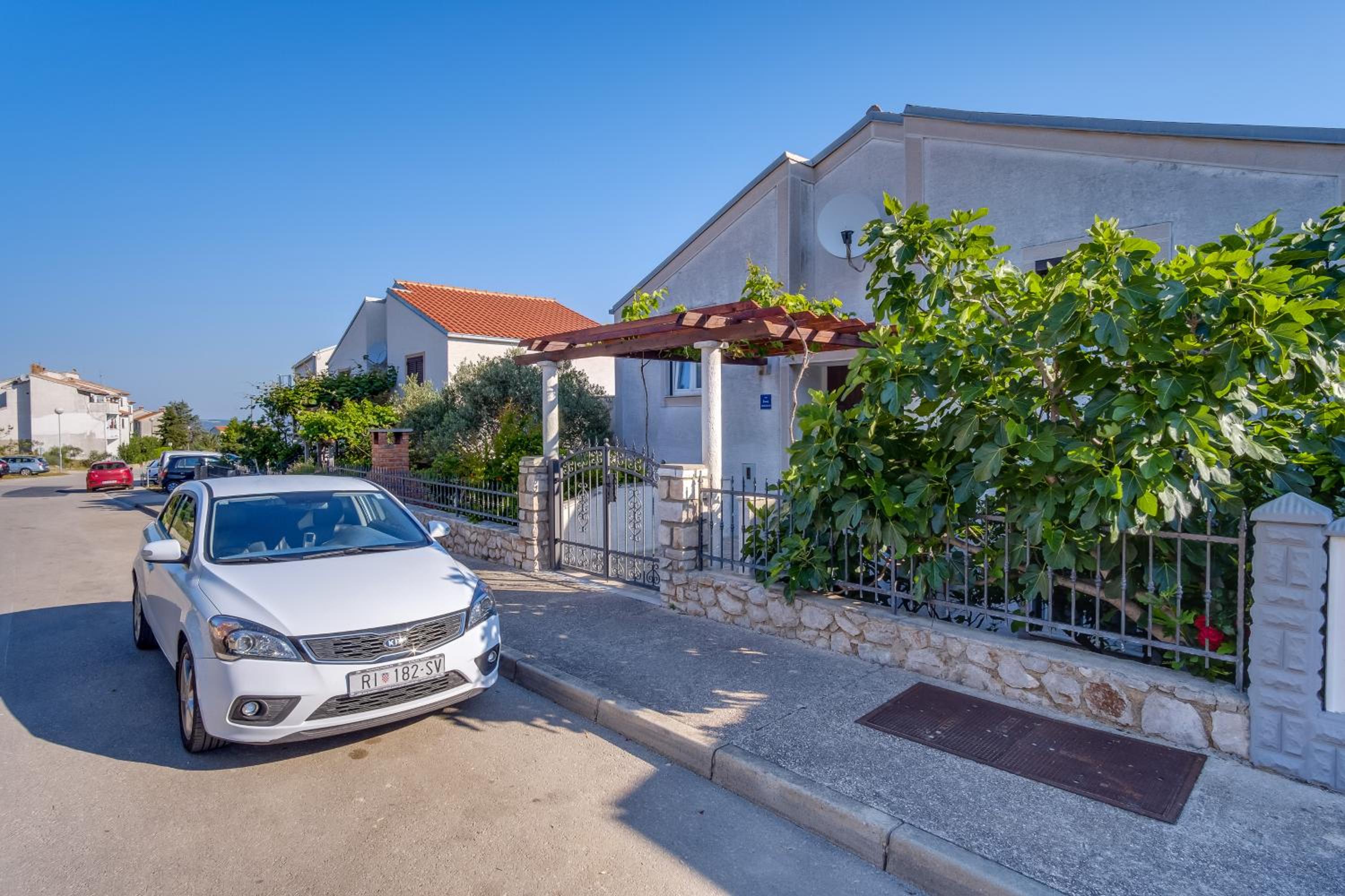 Apartment Borka view 5