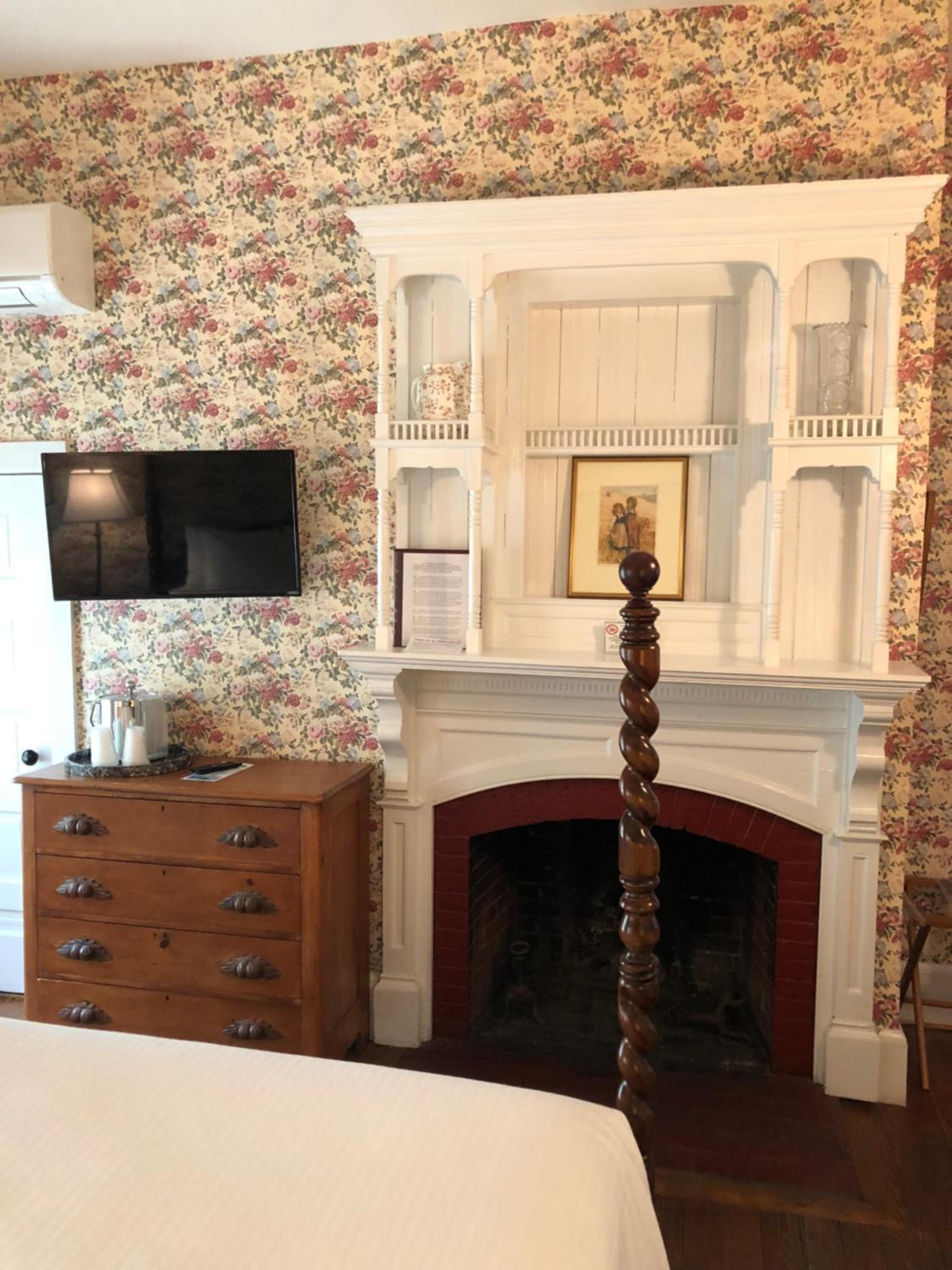 Central House Inn