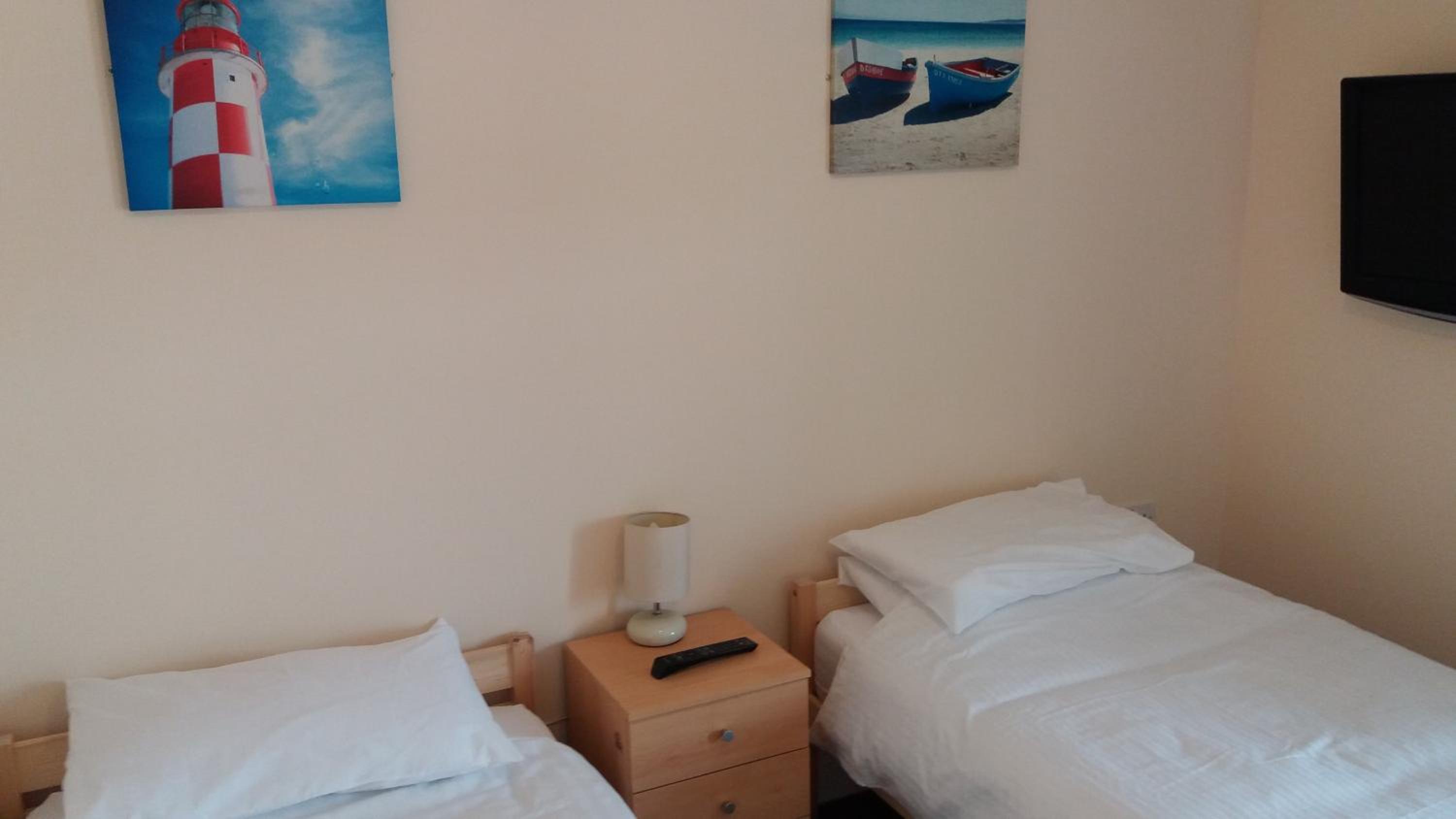 delamere holiday apartments