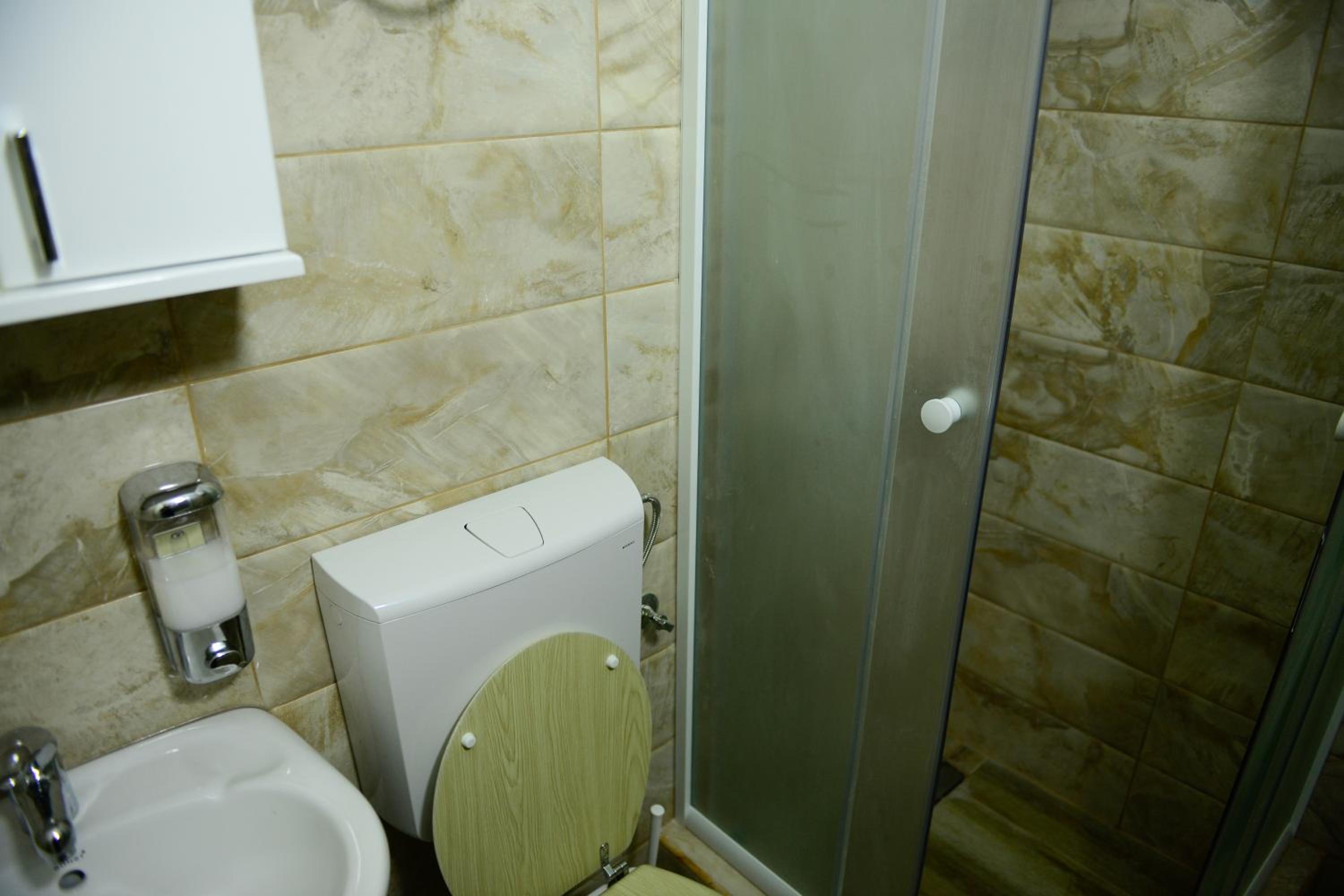 Photo 34