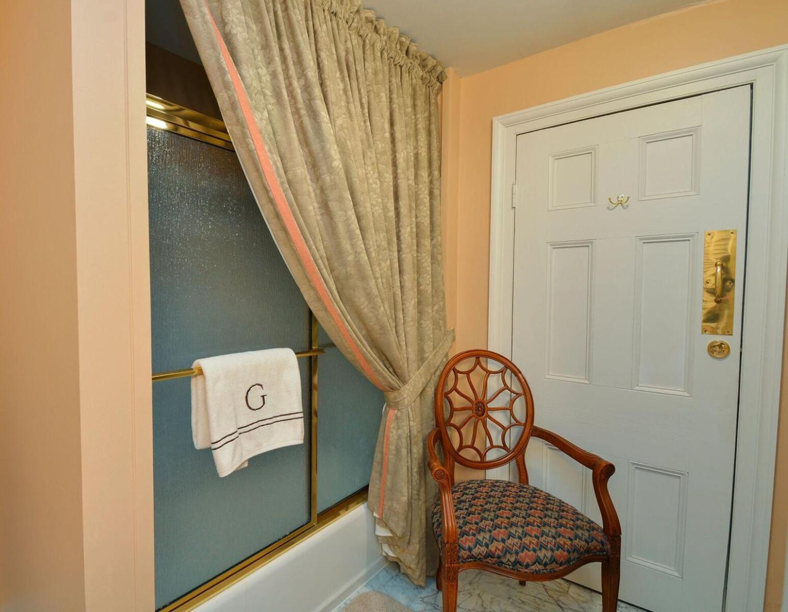Choctaw Hall Bed & Breakfast