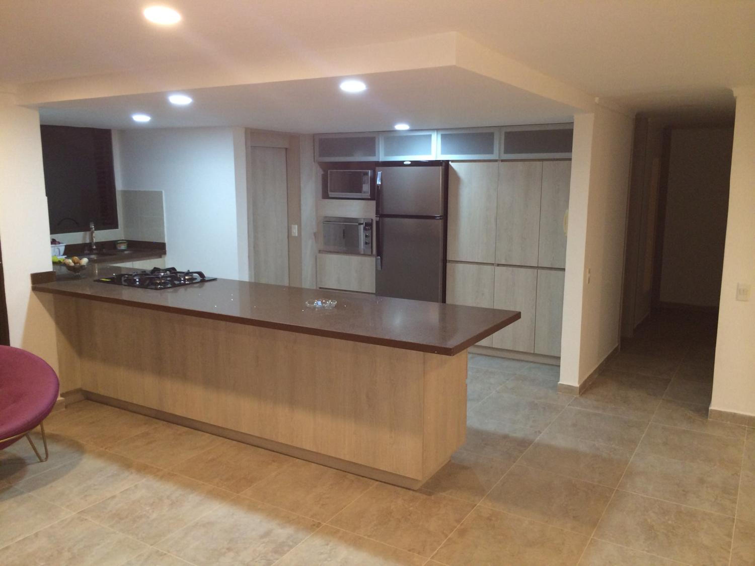 Apartamento cómodo , grande en Poblado Medellín