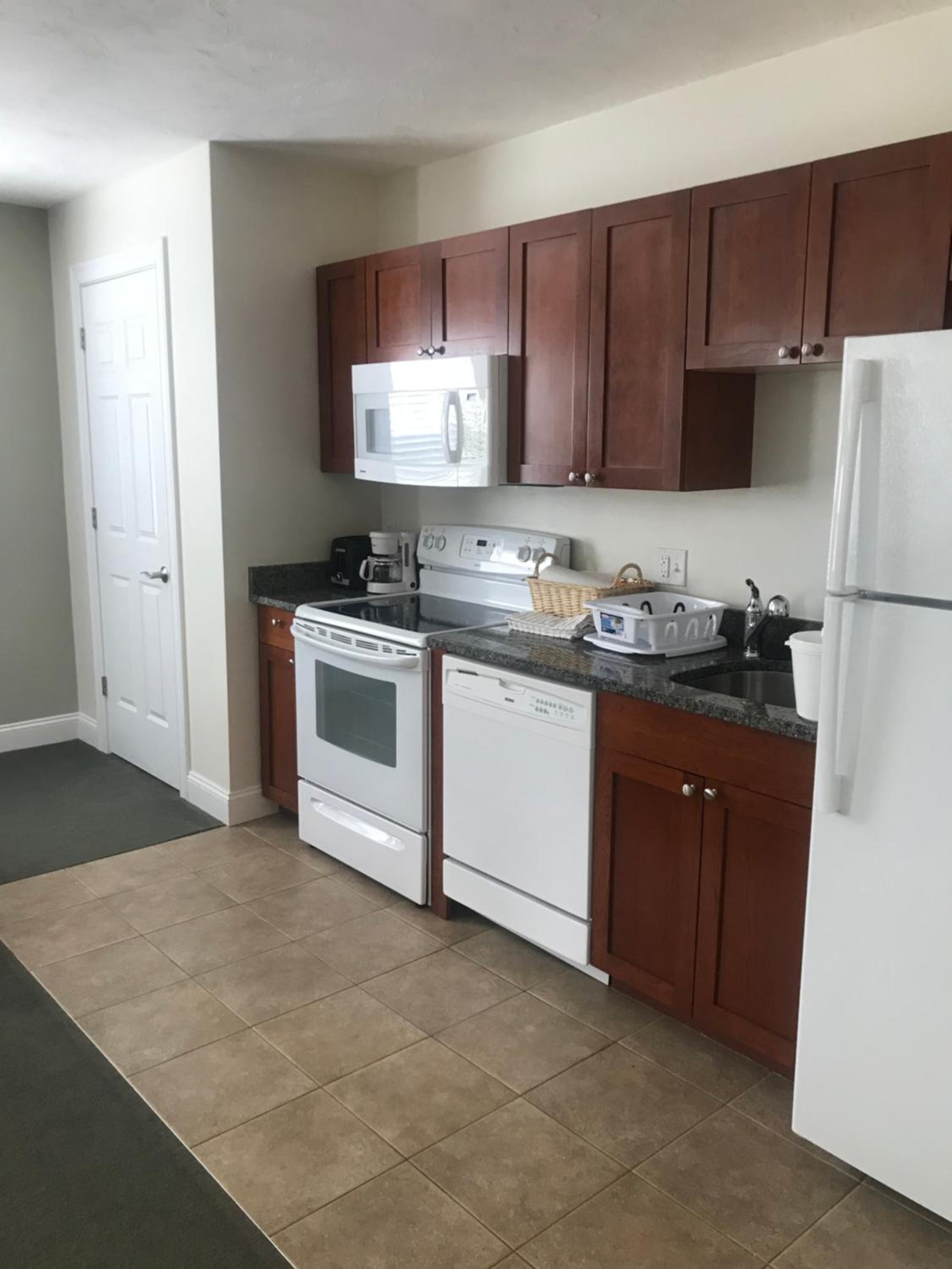 Crescent Suites Hotel - Property Image 12
