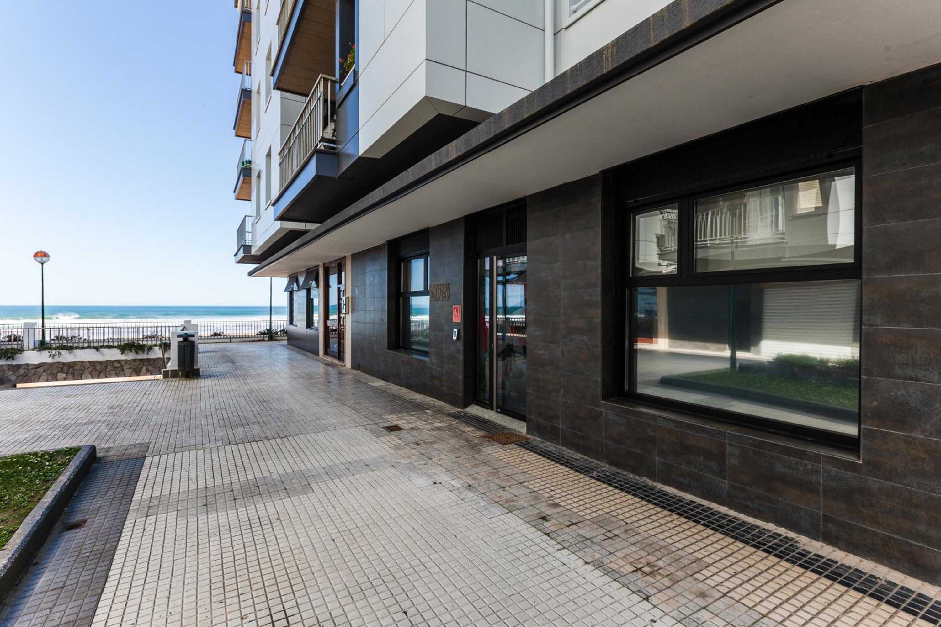 Apartamentos Dada by Egona
