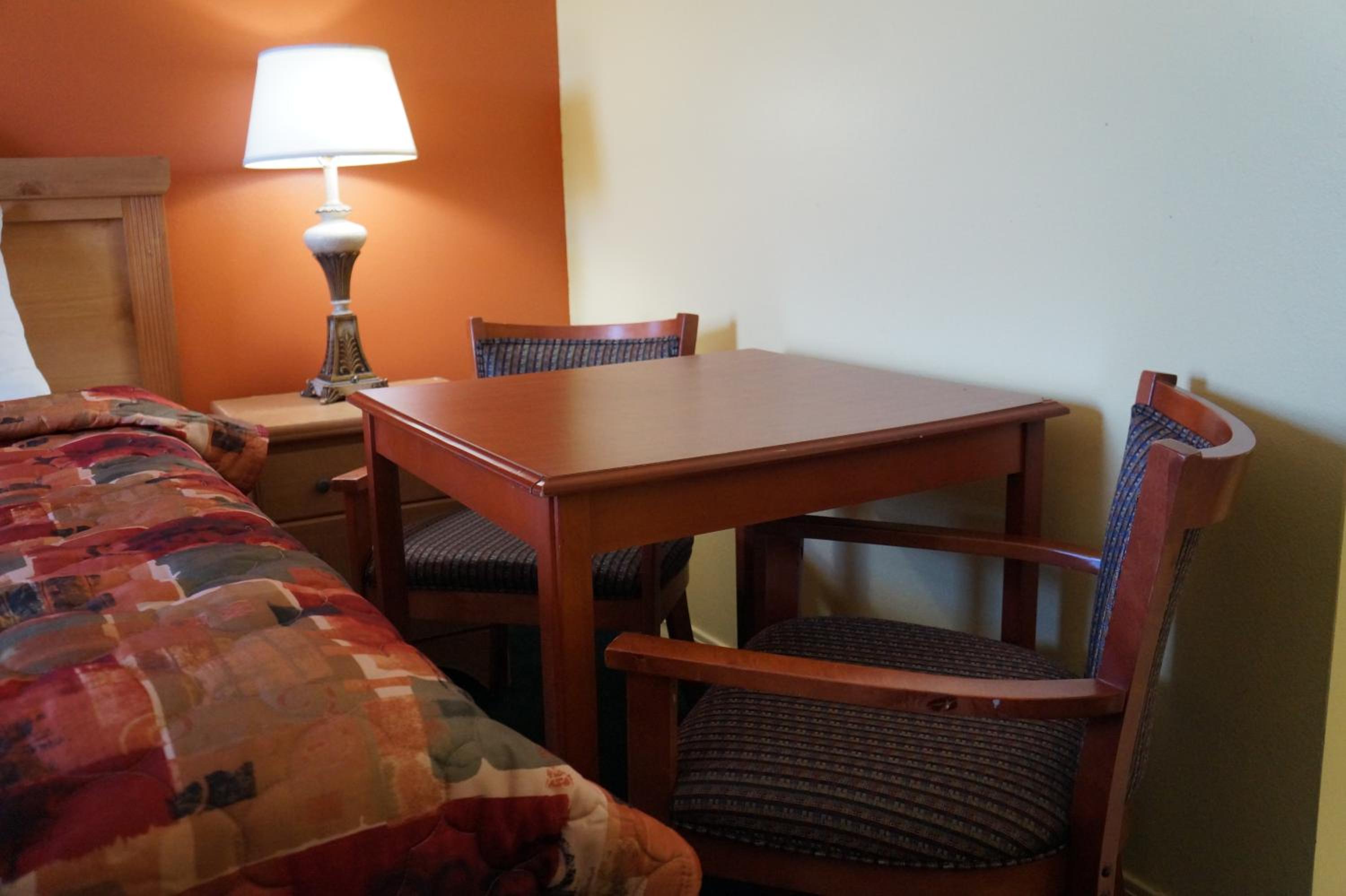 Kinder Vacations - American Inn of Kinder - Property Image 3