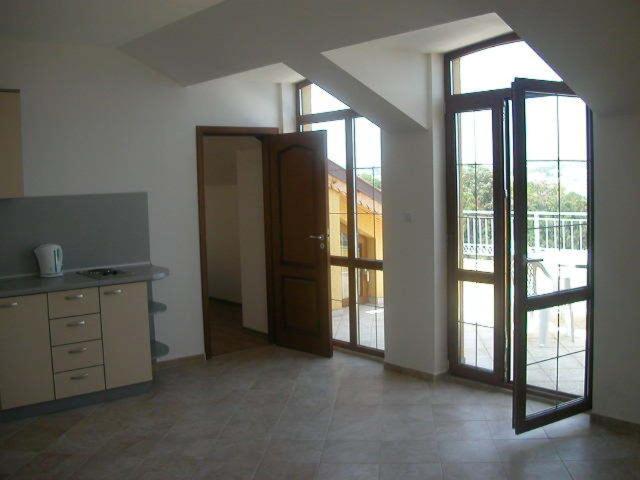 Villa Via Pontica view 5