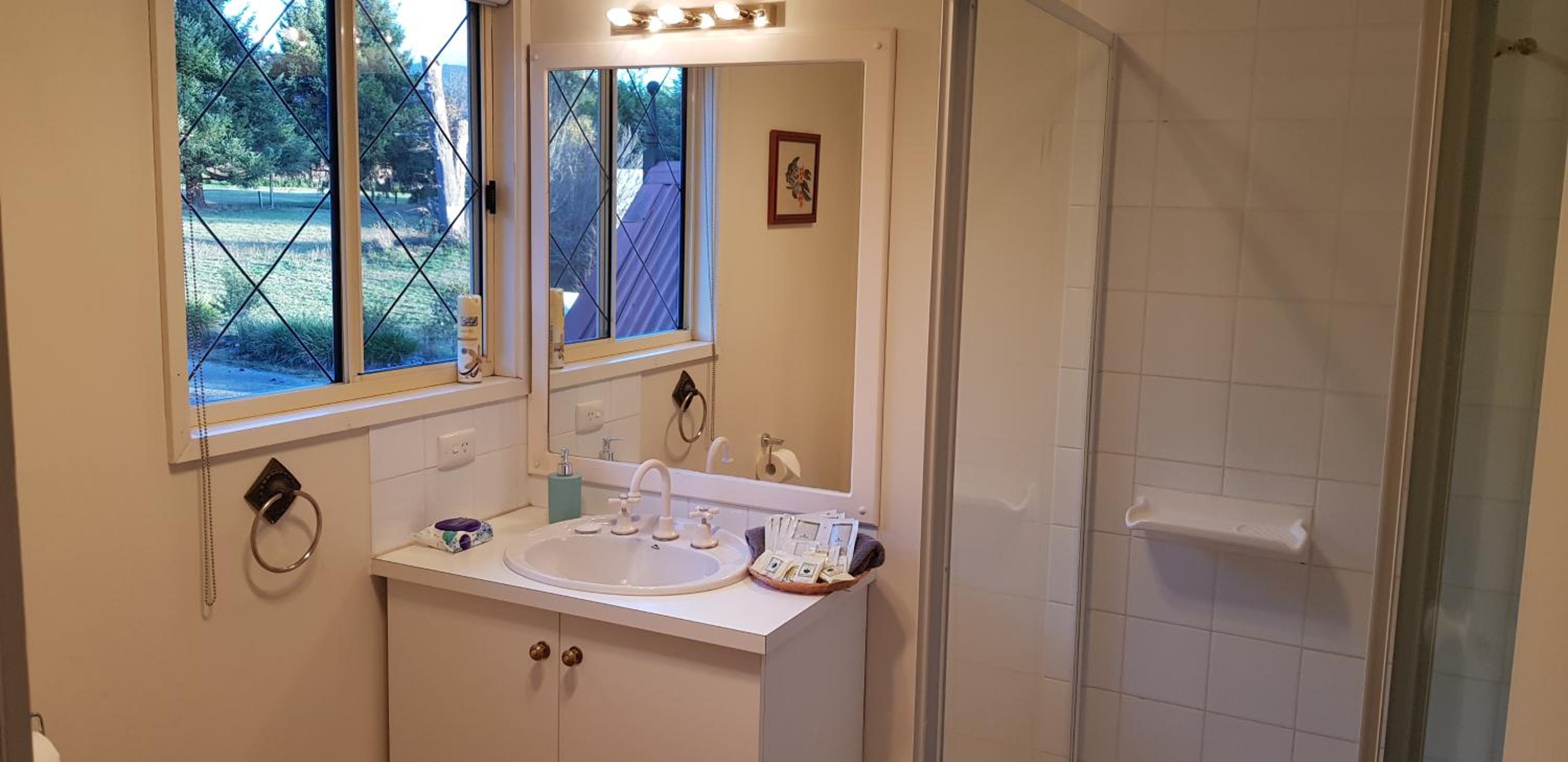 Oaktree Guest House