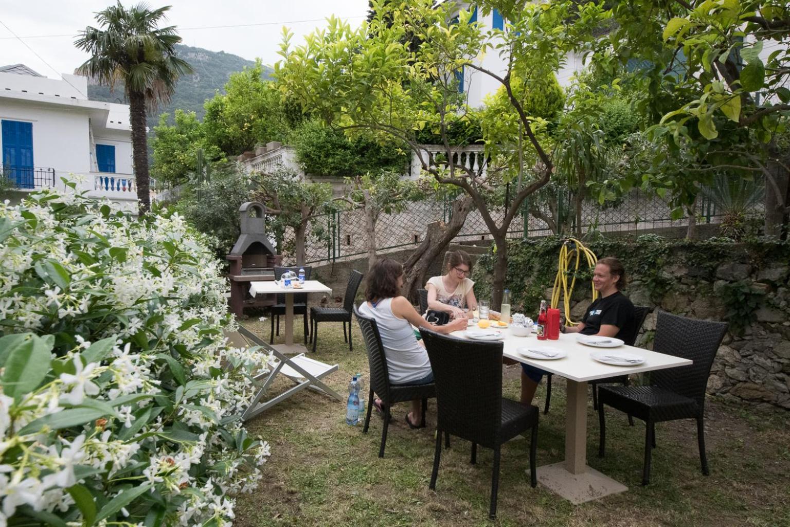 dining