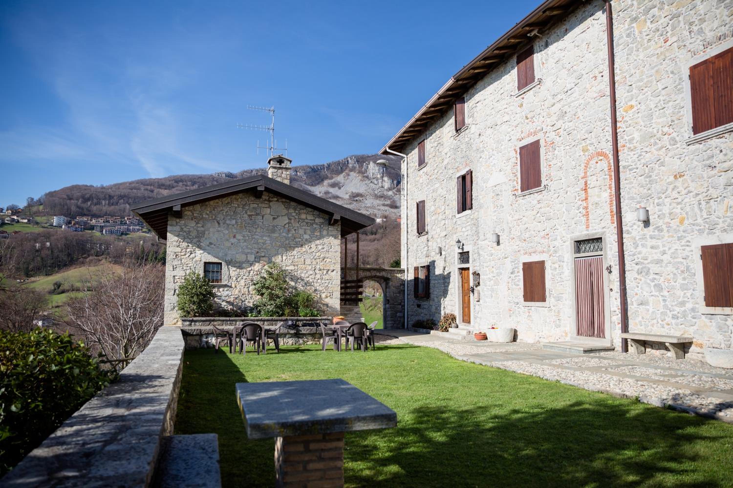 CA' BAETTI L'ANTICO BORGO en Roncola
