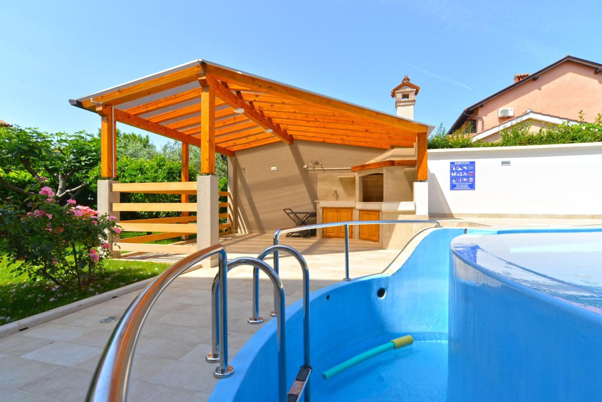 Apartments and rooms Novigrad 1624 view 2