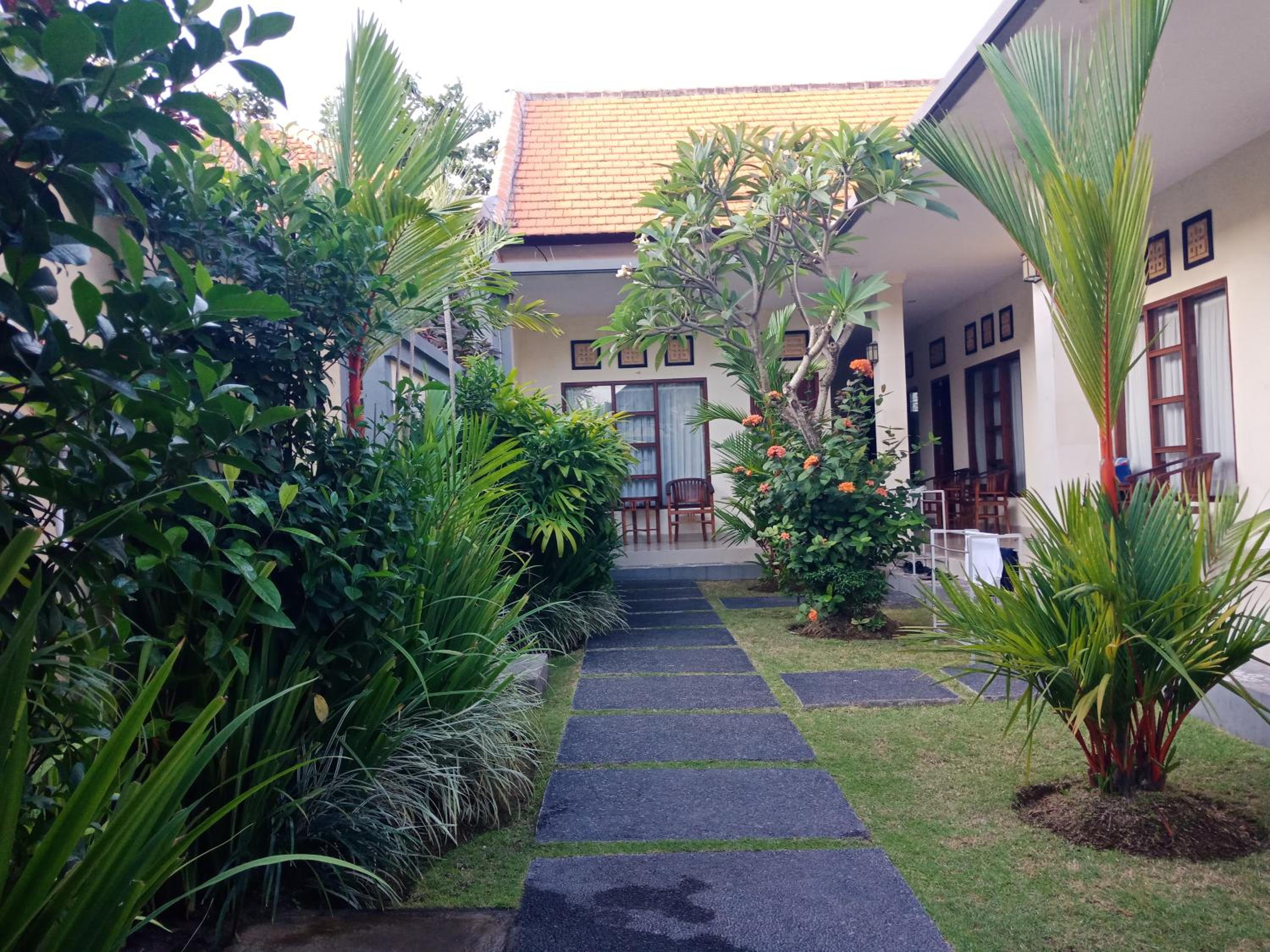 Purnama Guesthouse view 2