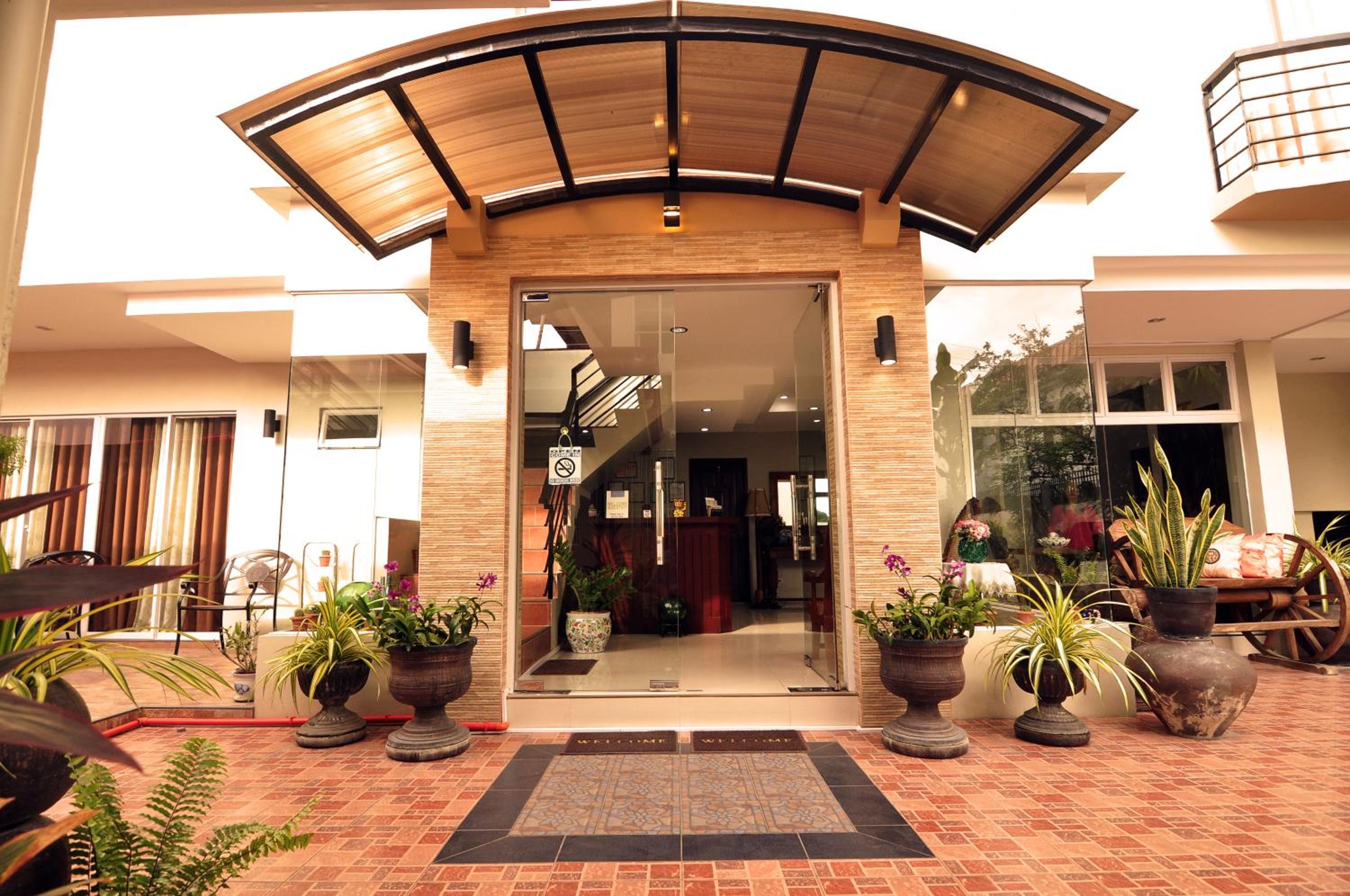 Harbour Gardens Tourist Inn