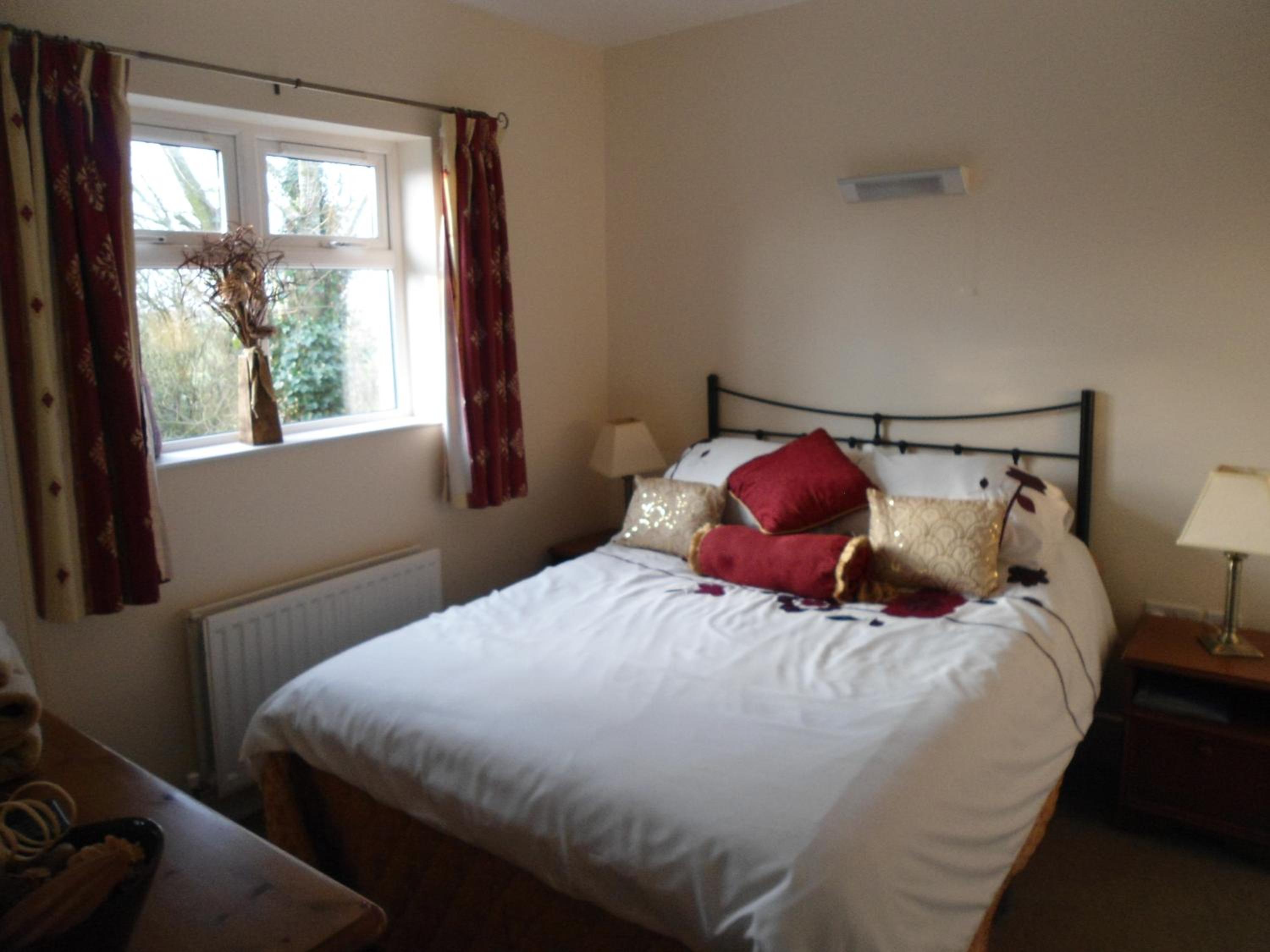 Bushmills Vacations - Causeway tavern bed  breakfast - Property Image 11