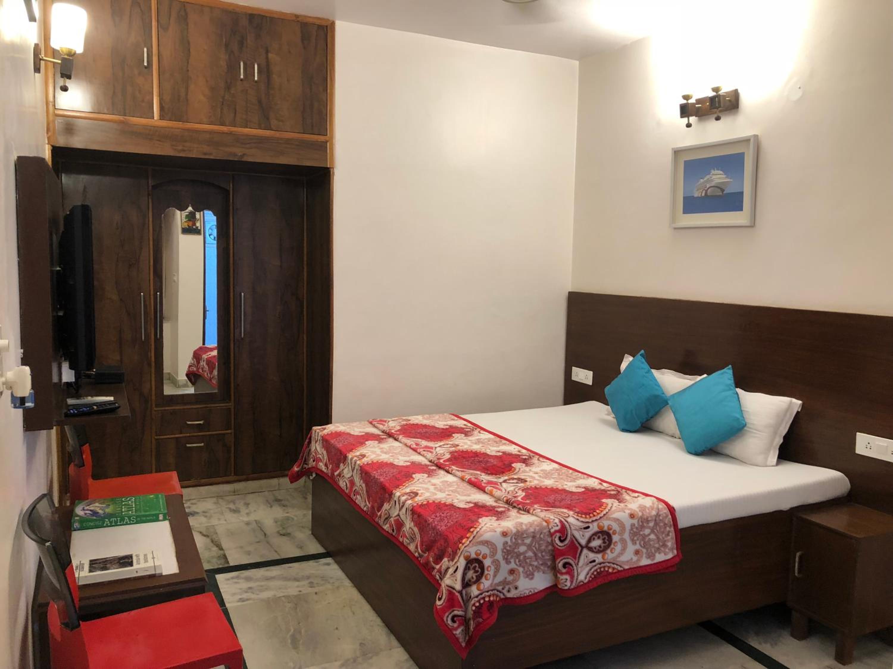 Sailors Home - C6, Vasant Kunj