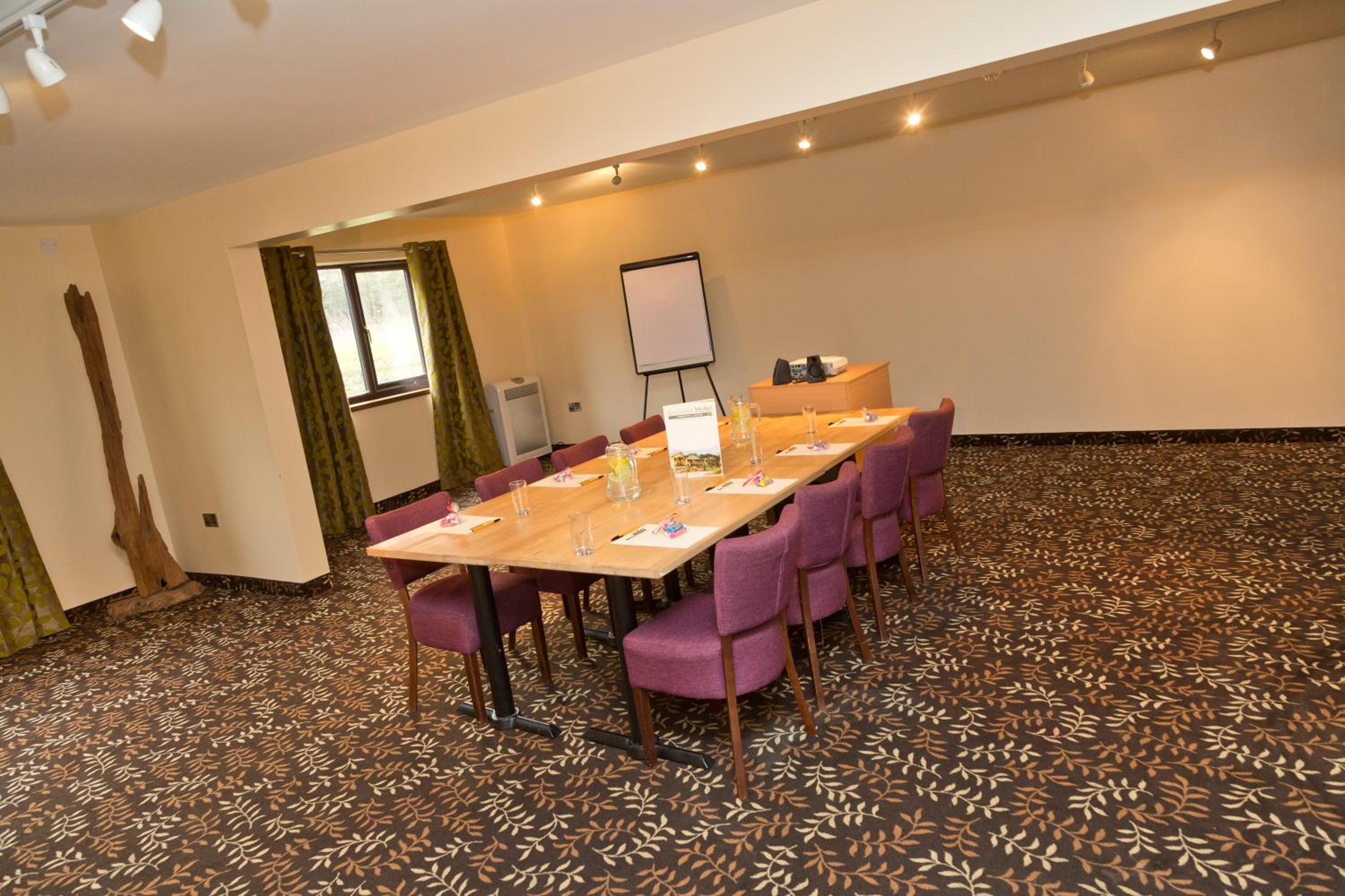 Warrington Vacations - The Gulliver's Hotel - Property Image 12