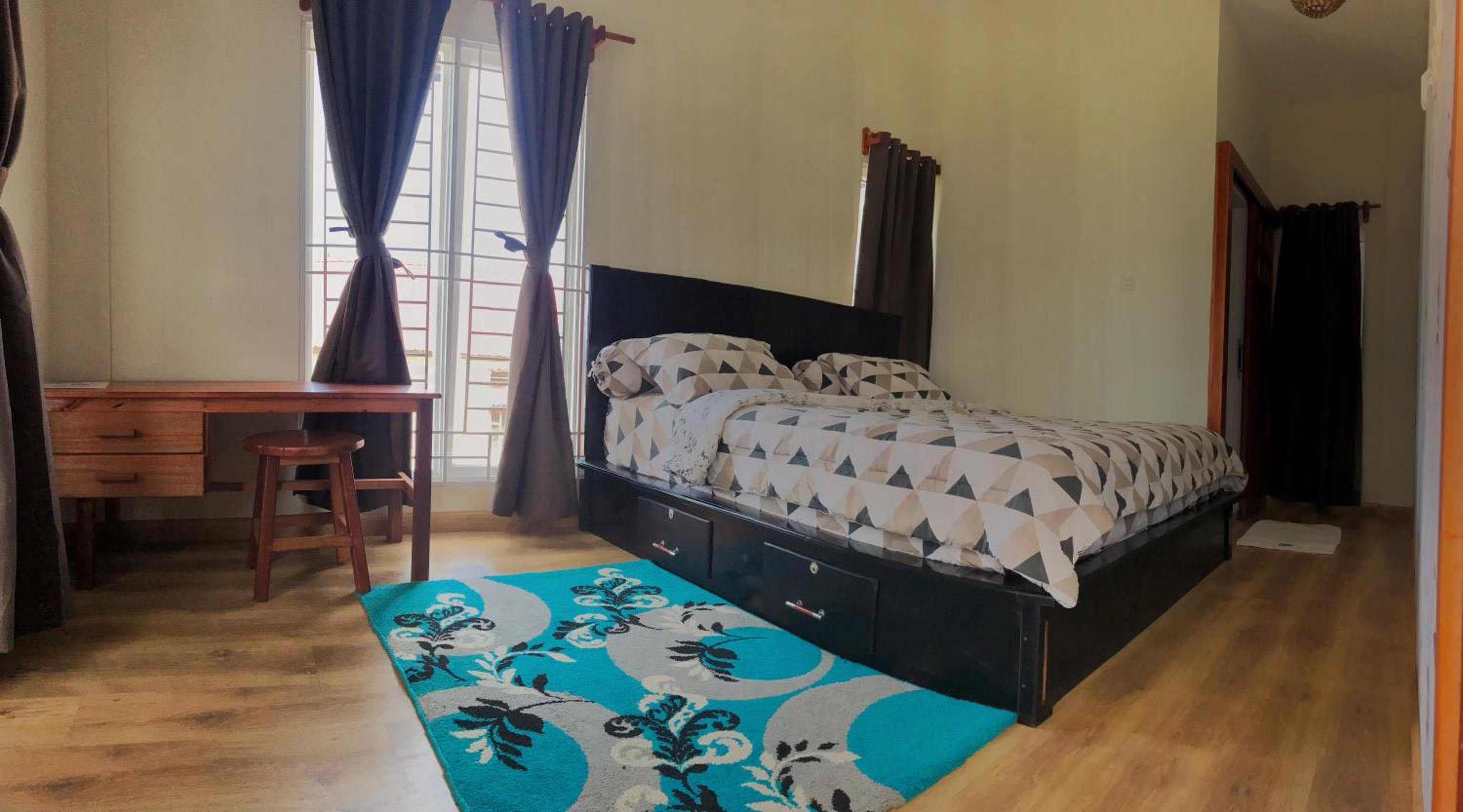 Oseda Nias Surf House