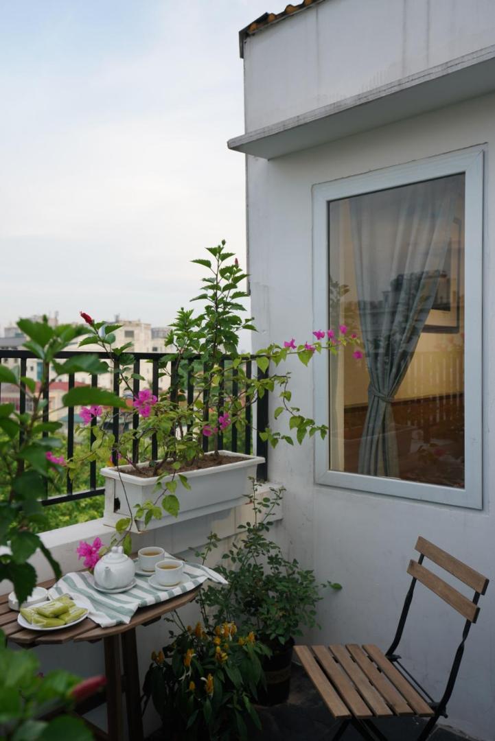 Elegant Studio Yet Kieu