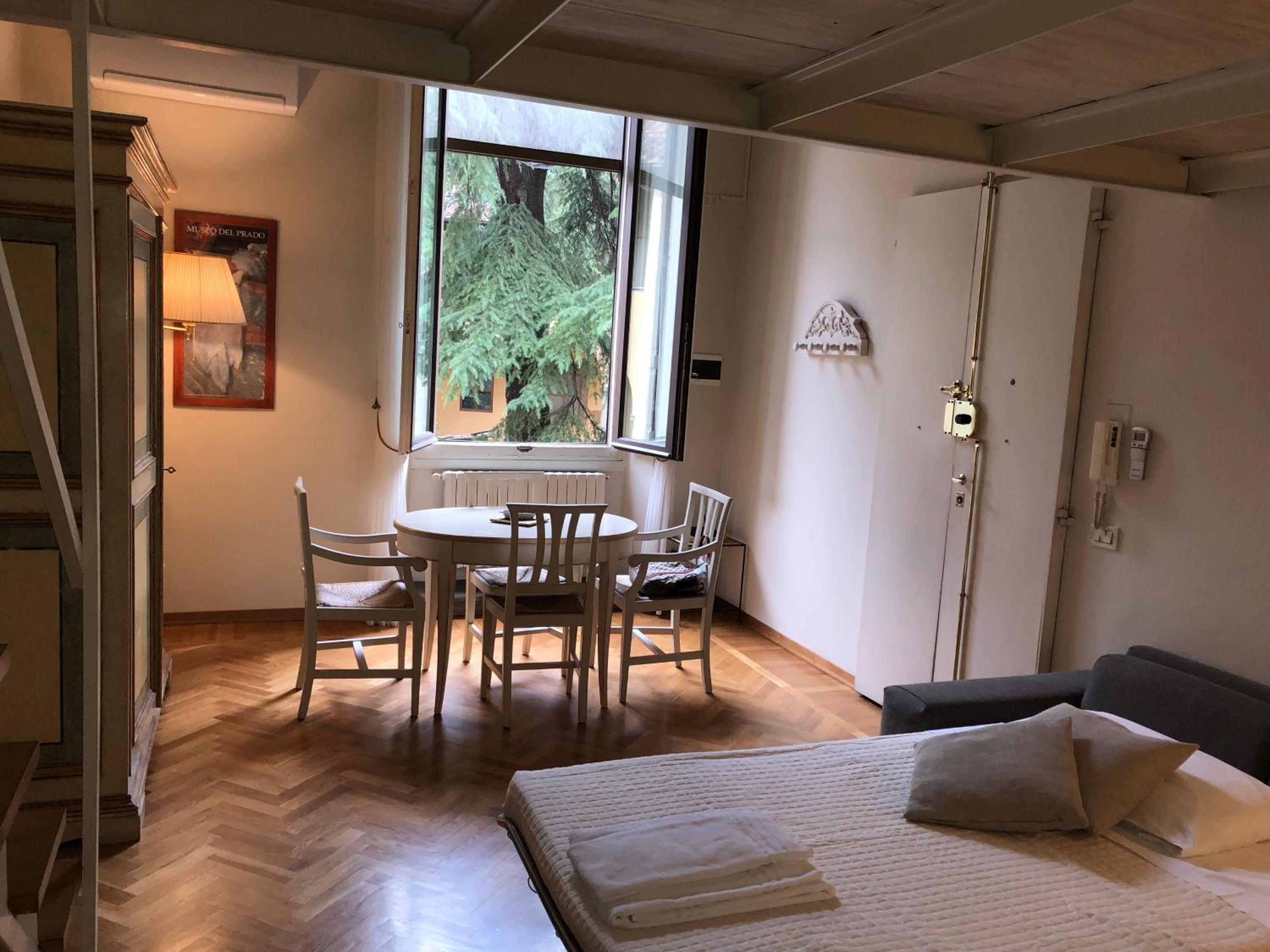 Florence Apartments Home Feeling