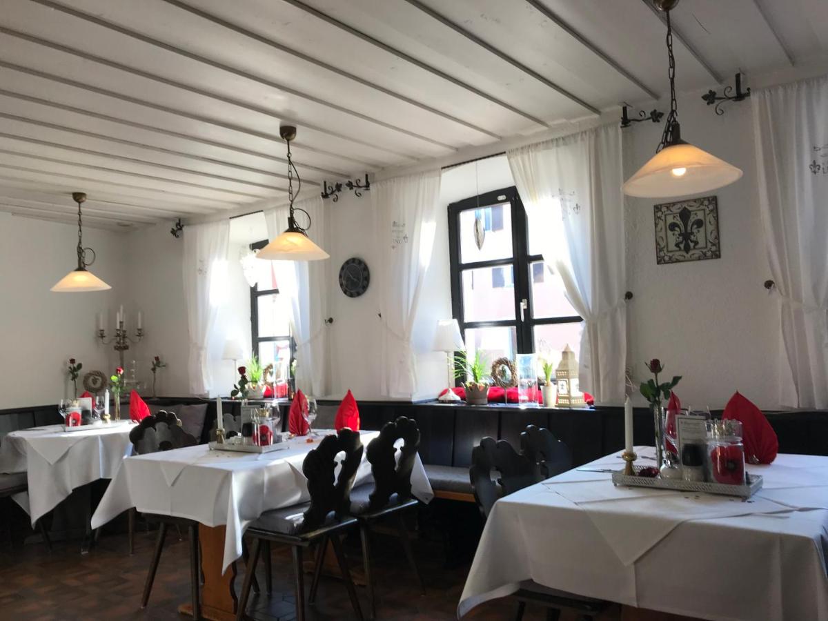 restaurant