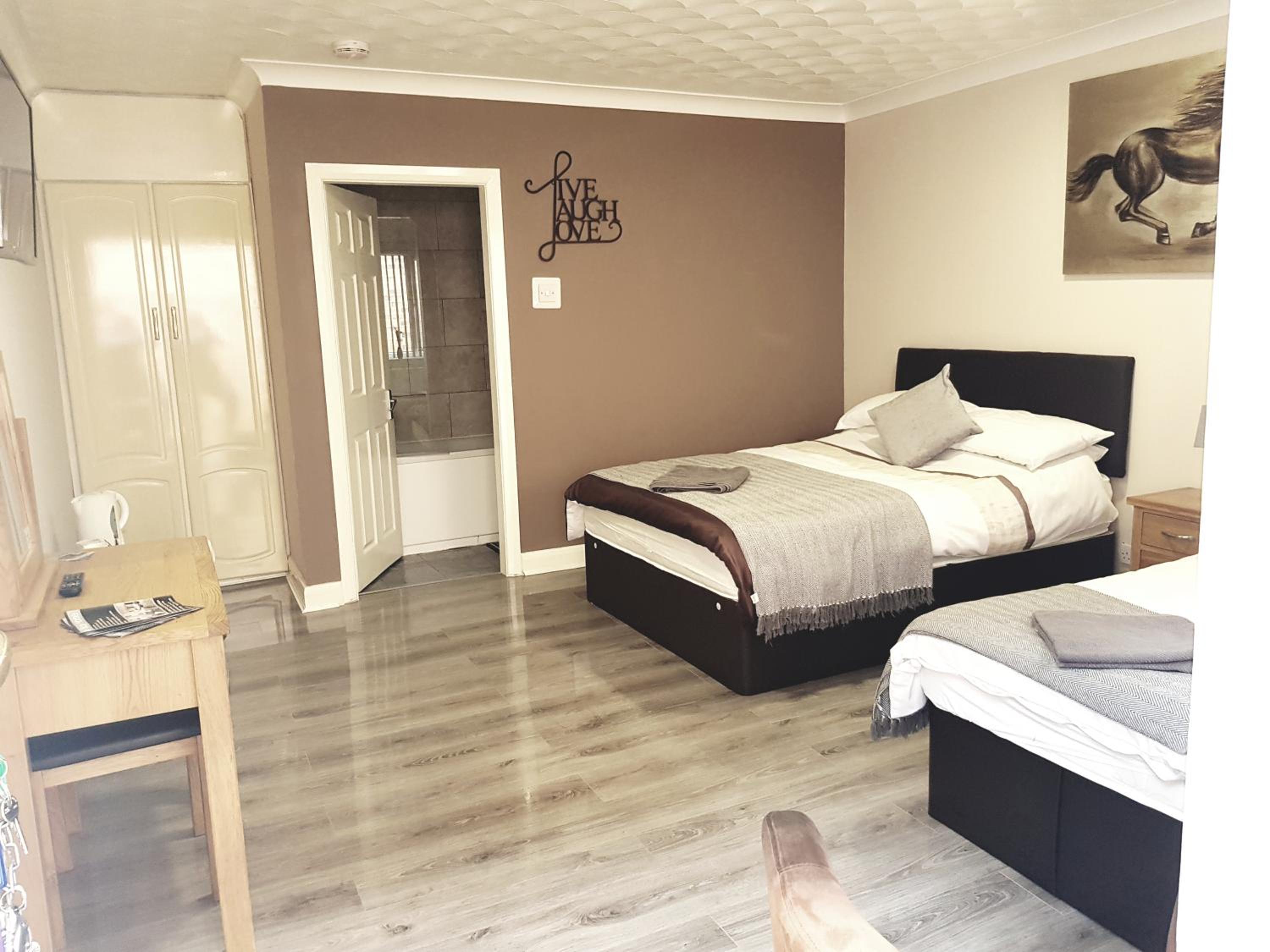 The Bay Horse Accommodation contractors rooms