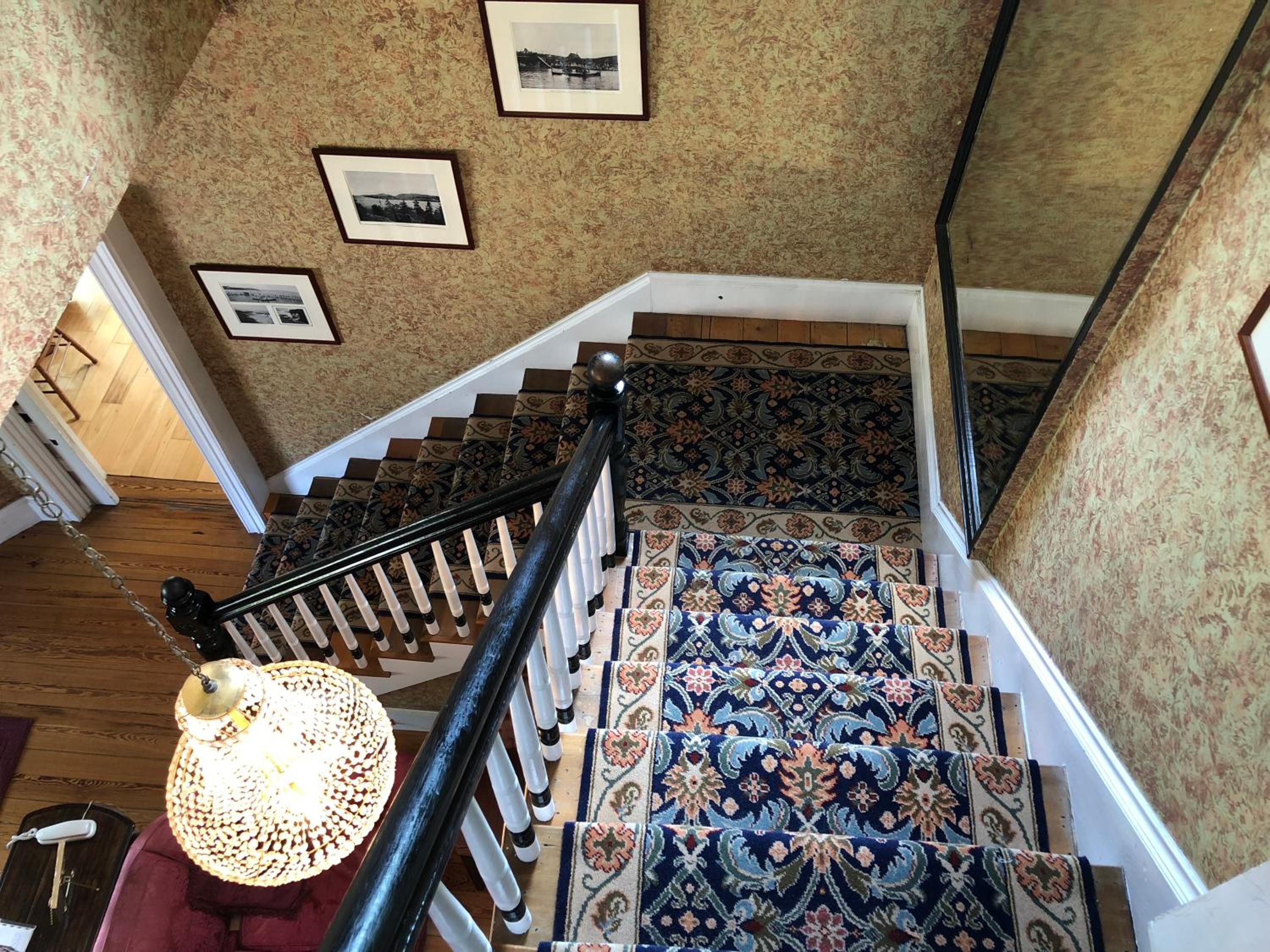 Central House Inn