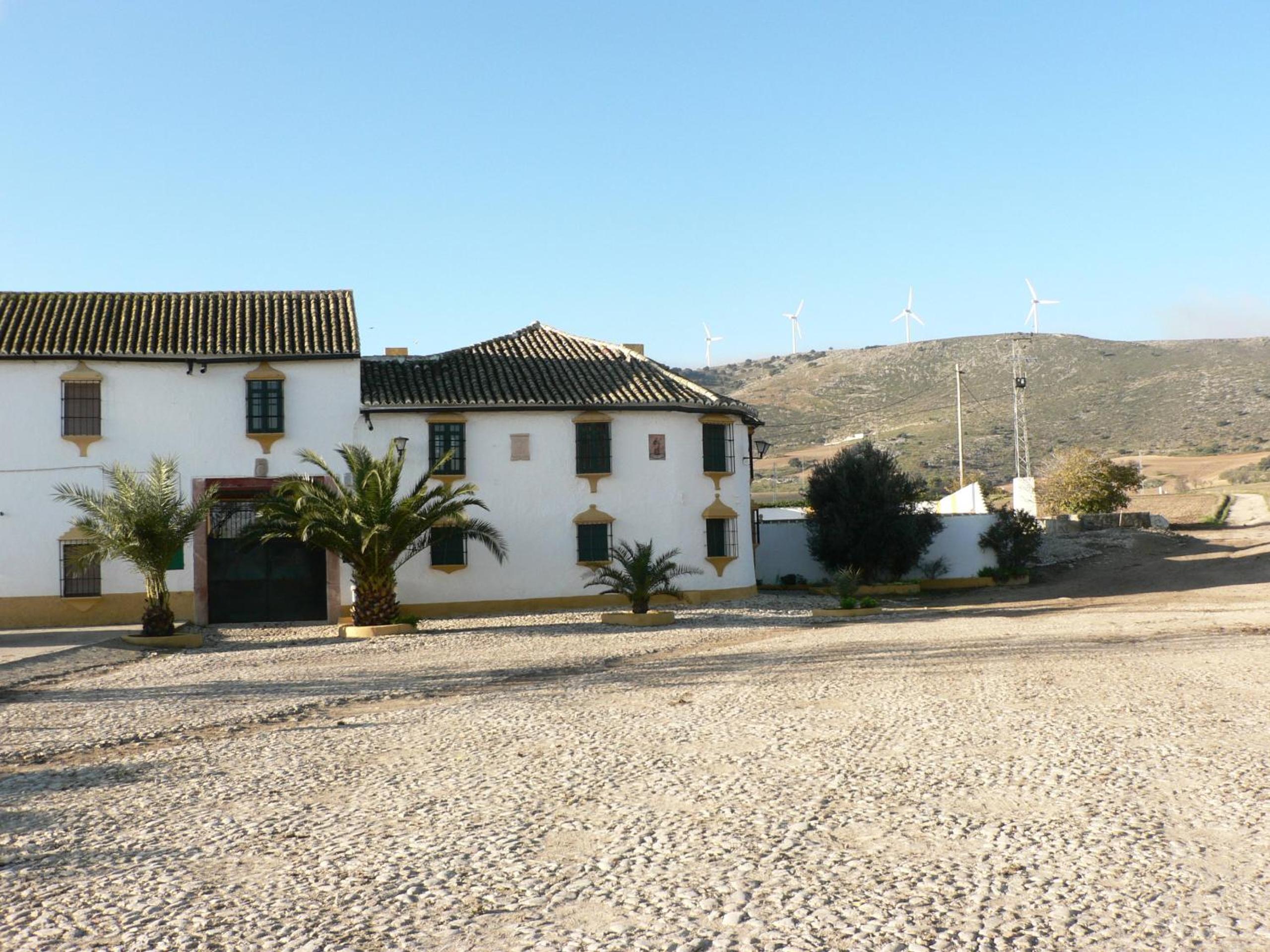 Cortijo la Colá view 3