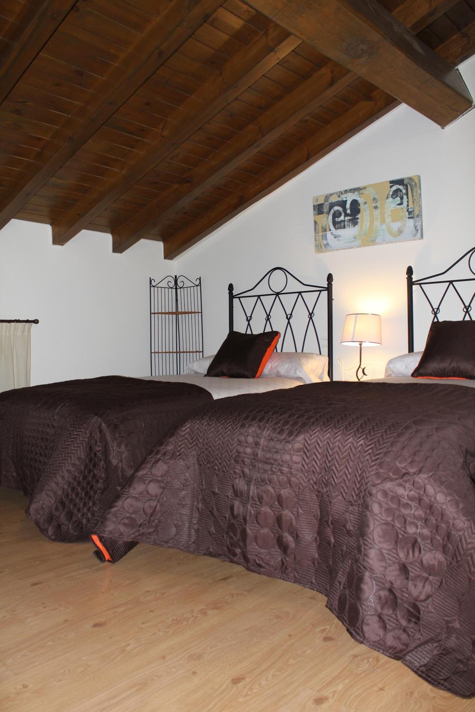 Apartamentos Rurales La Lancha