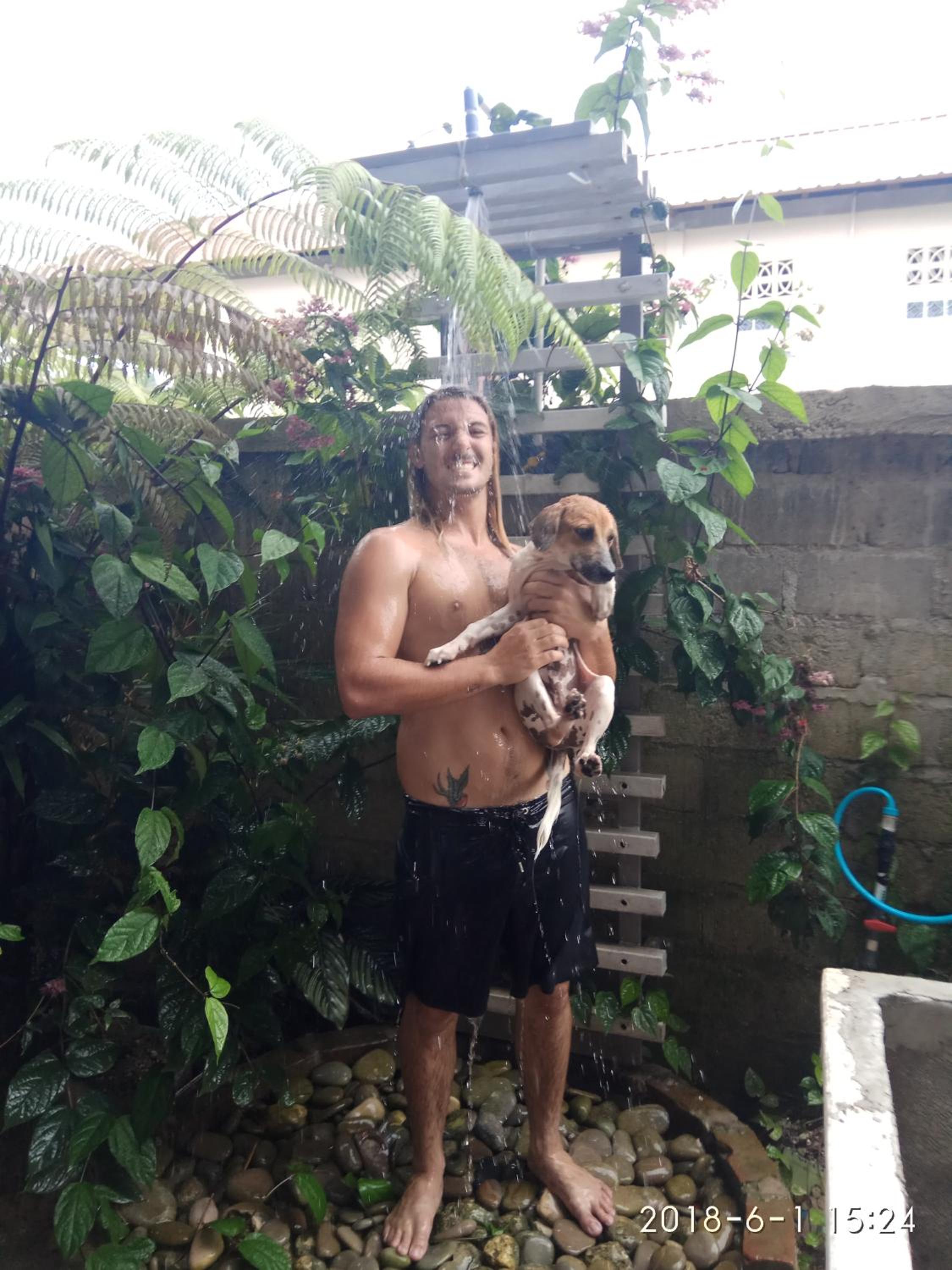 Oseda Nias Surf House
