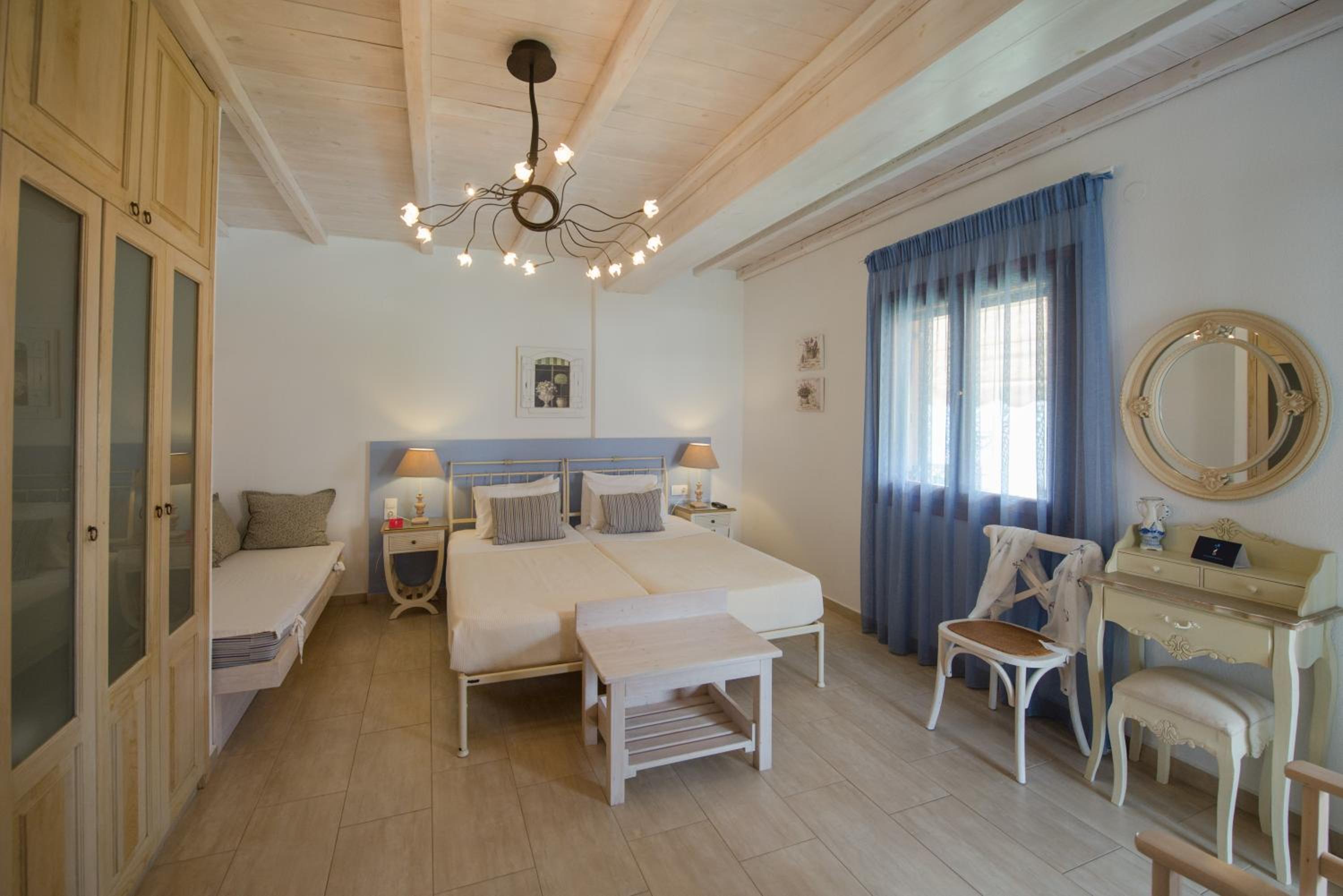 Traditional Arsanas Apartments