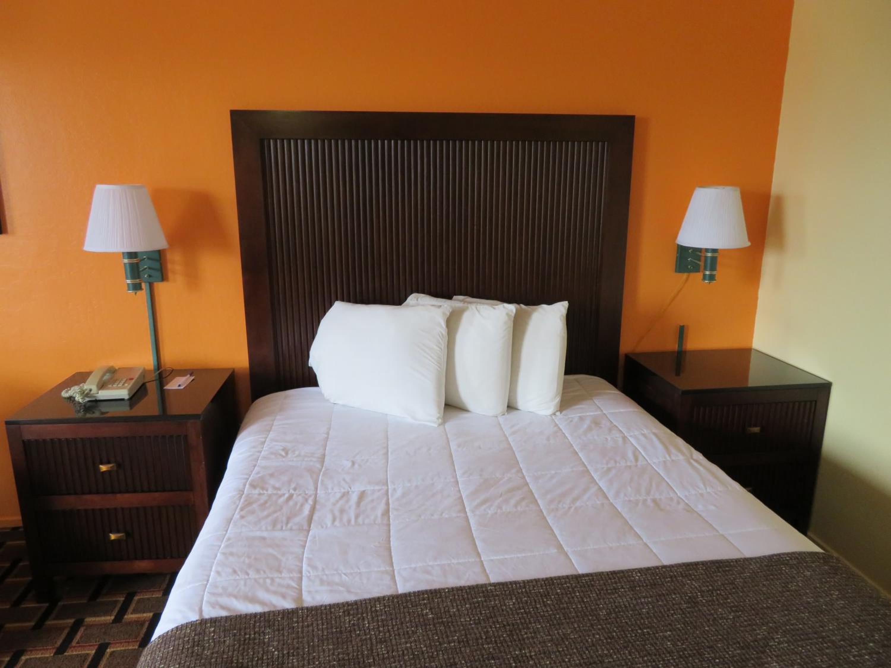 Medford Vacations - Royal Crest Motel - Property Image 10