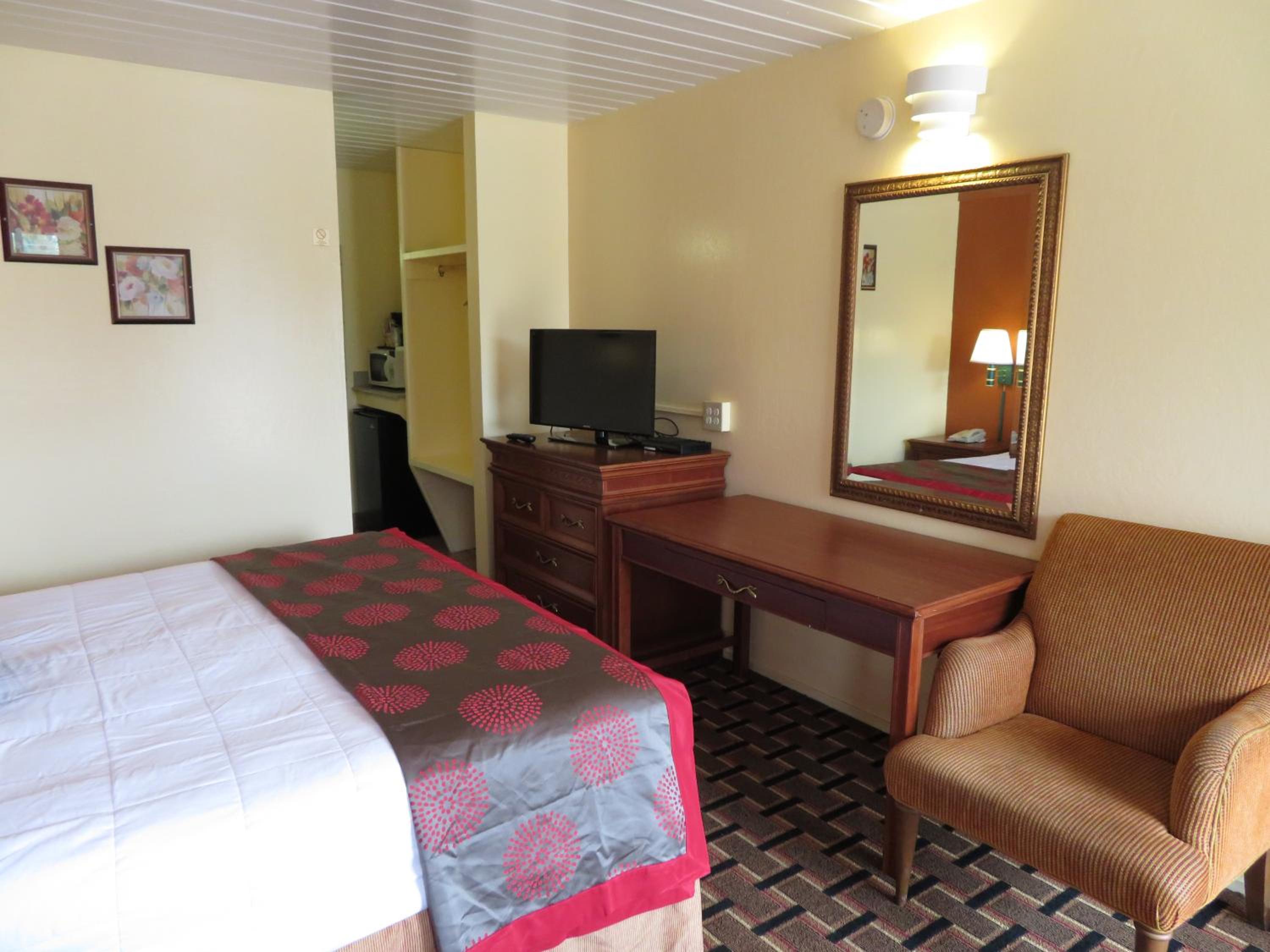 Medford Vacations - Royal Crest Motel - Property Image 19