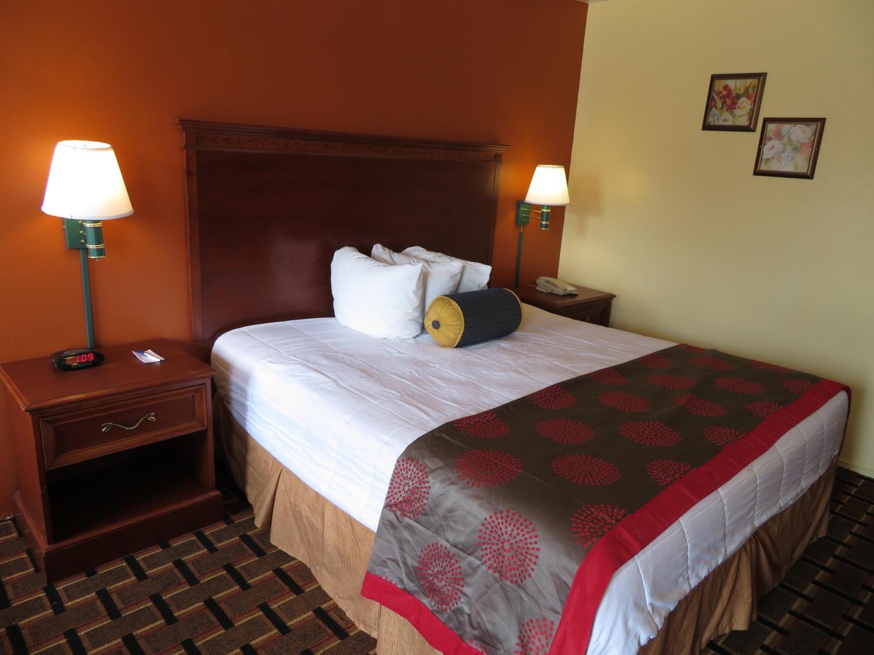 Medford Vacations - Royal Crest Motel - Property Image 20