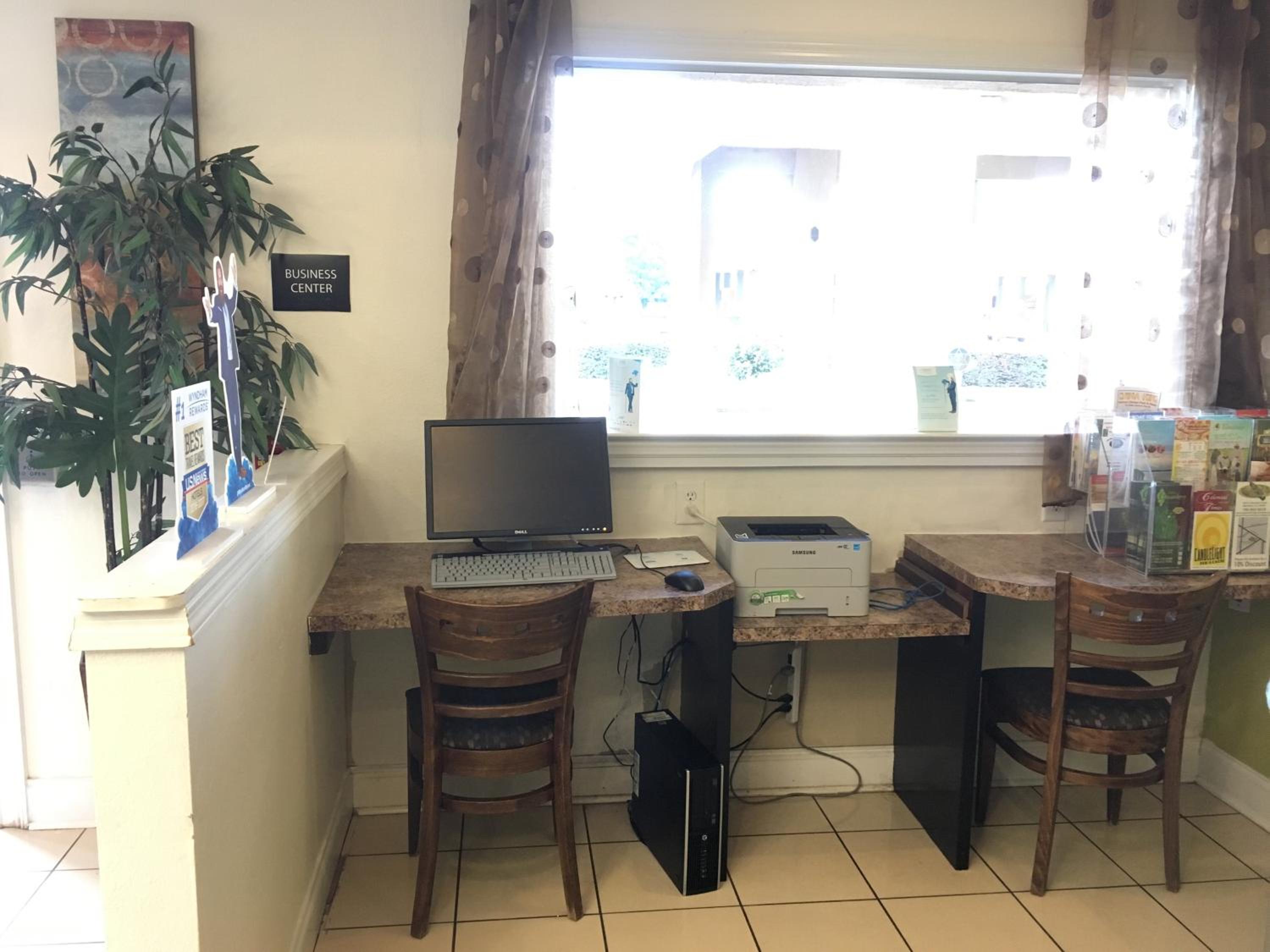 Photo 18