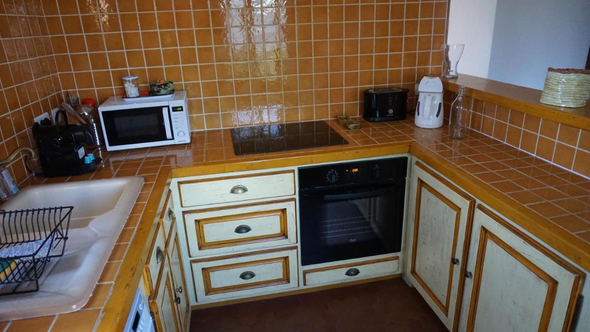 La belle histoire gîte Luberon view 5