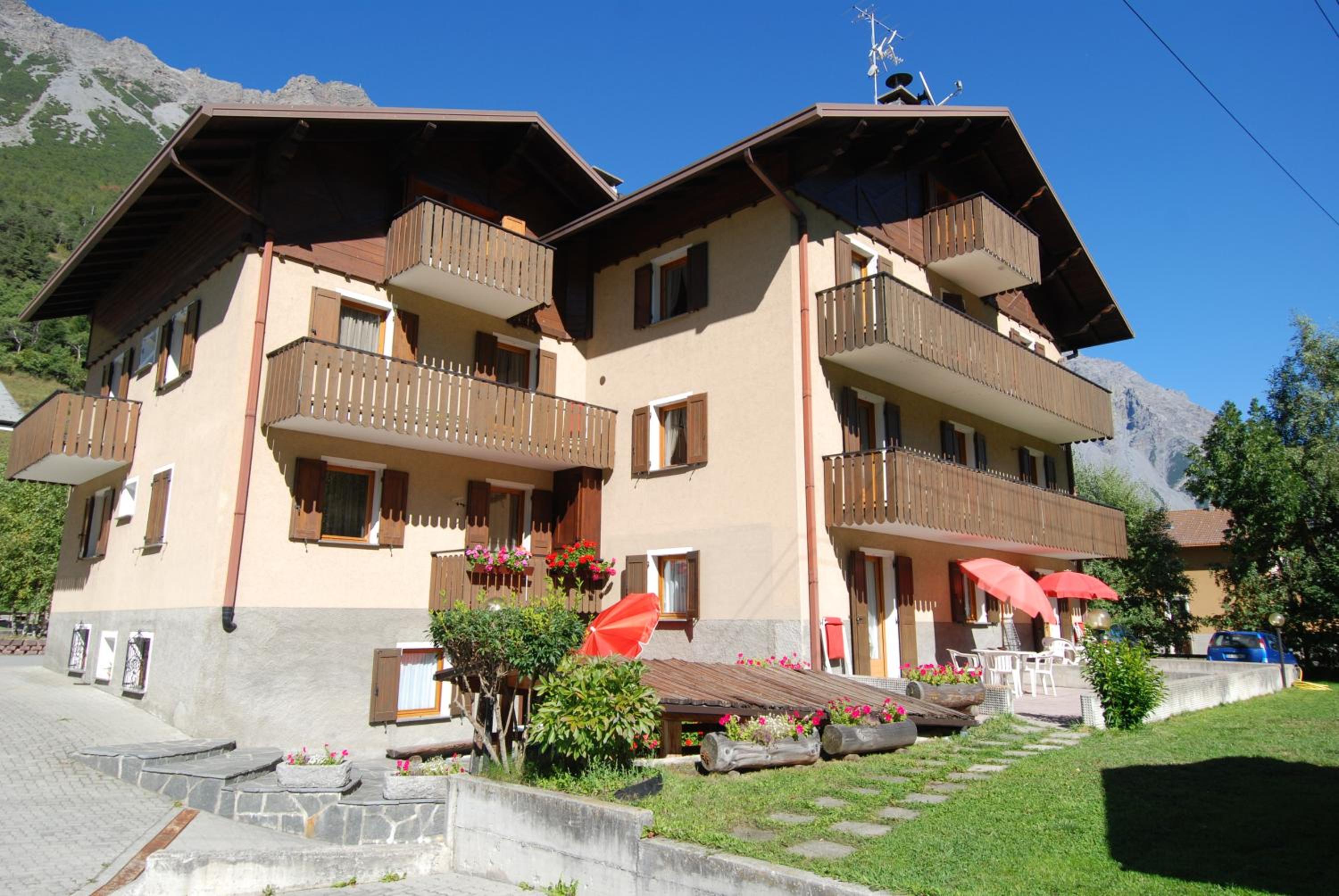 Residence Pian del Vino view 2