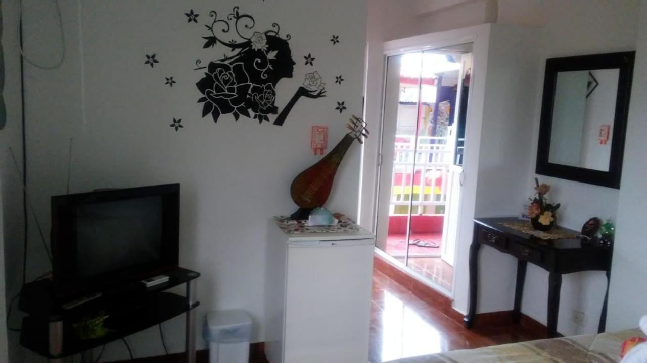 Photo 33