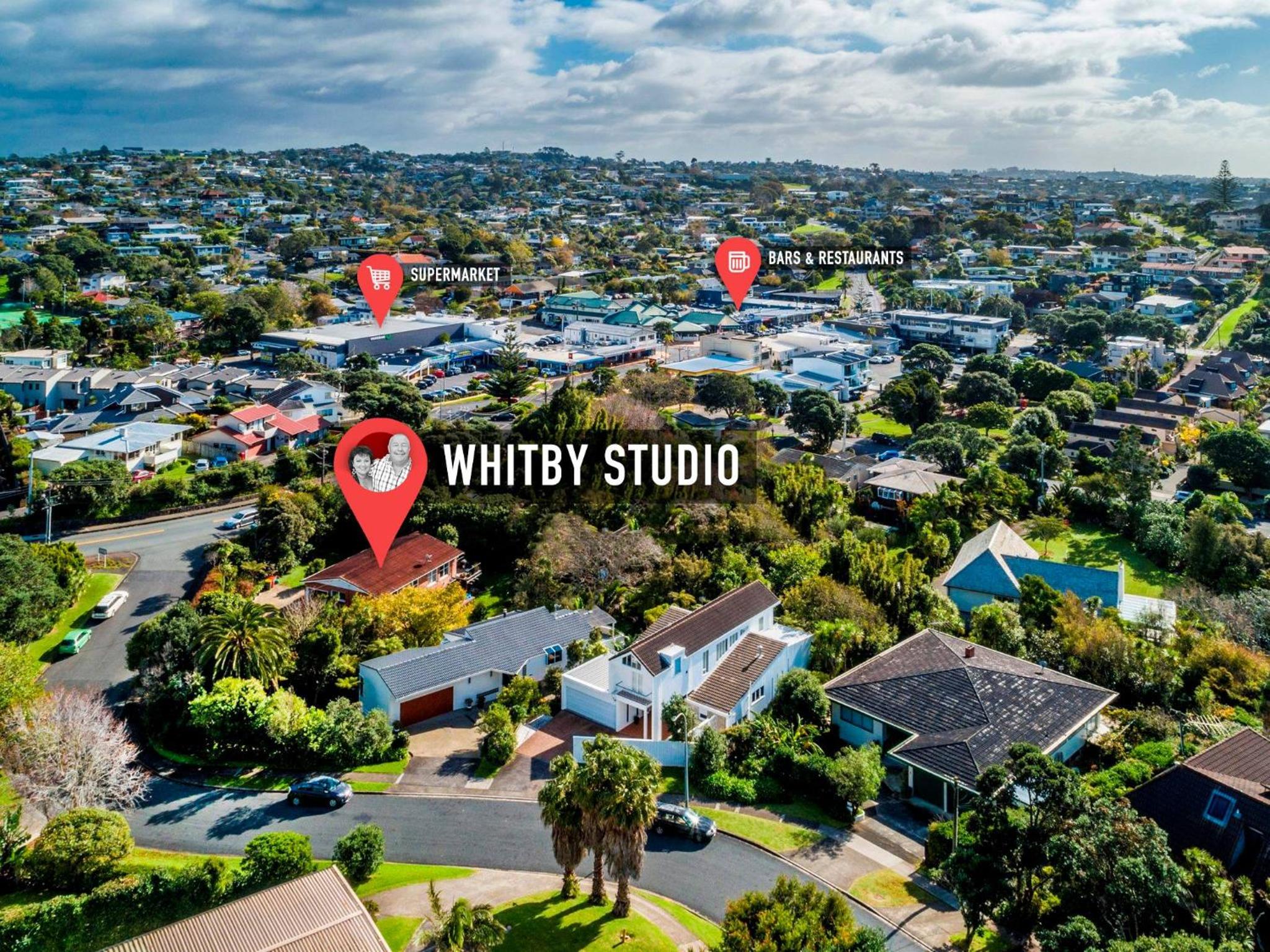 Whitby Studio - Mairangi Bay Beach - Image 2