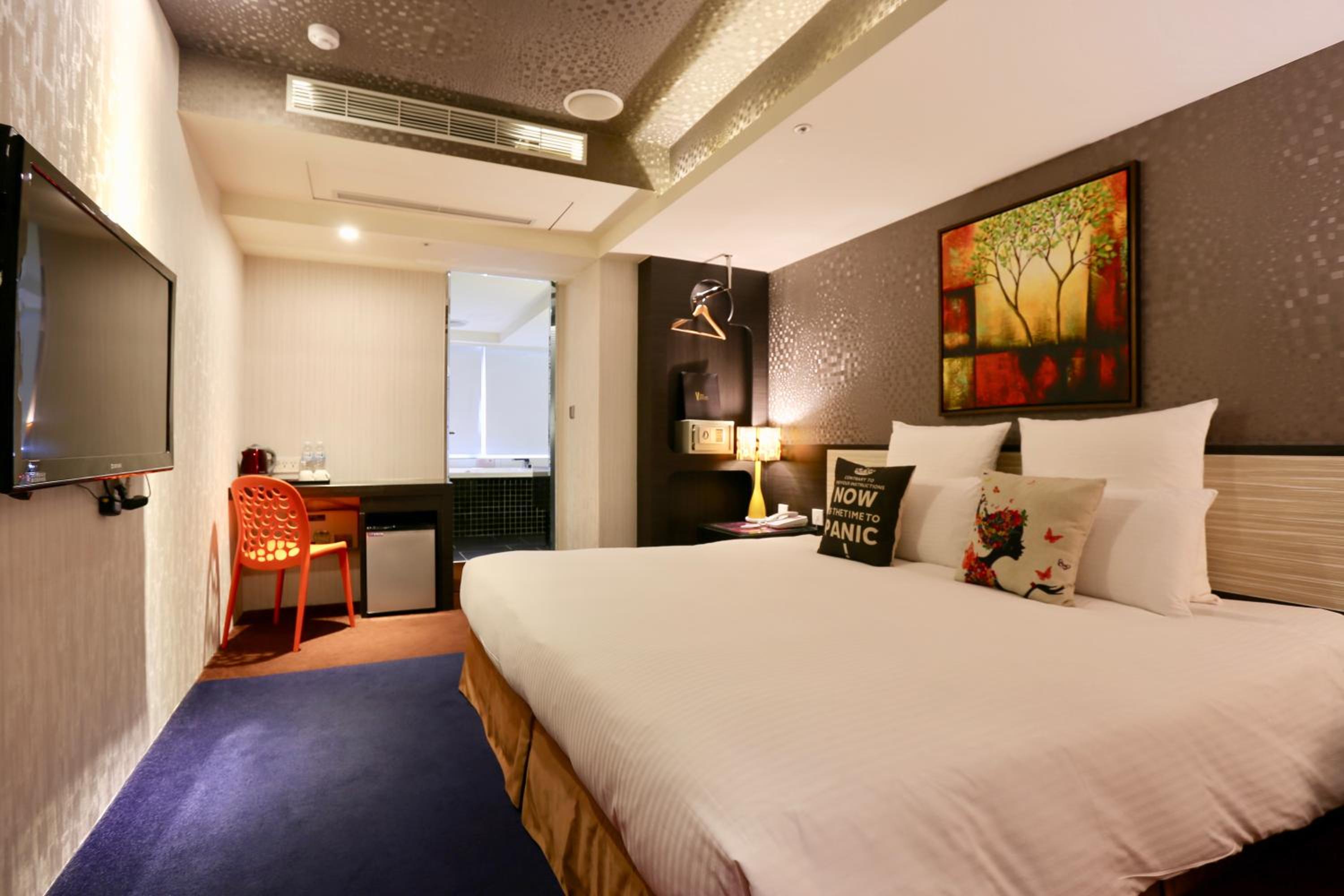 V-one Vogue Hotel