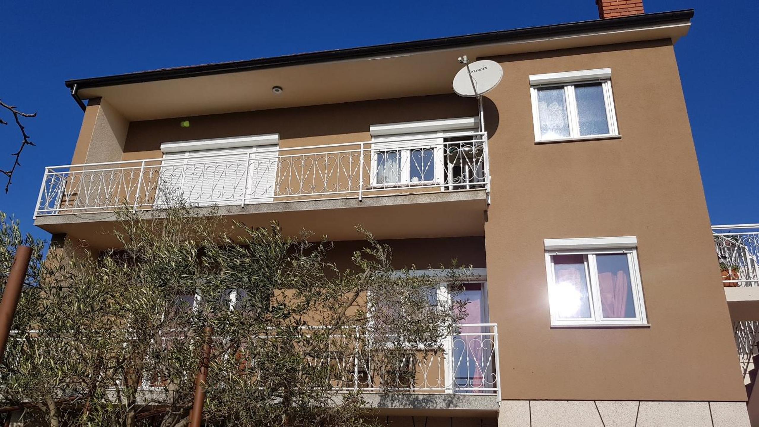 Bruno's House view 5