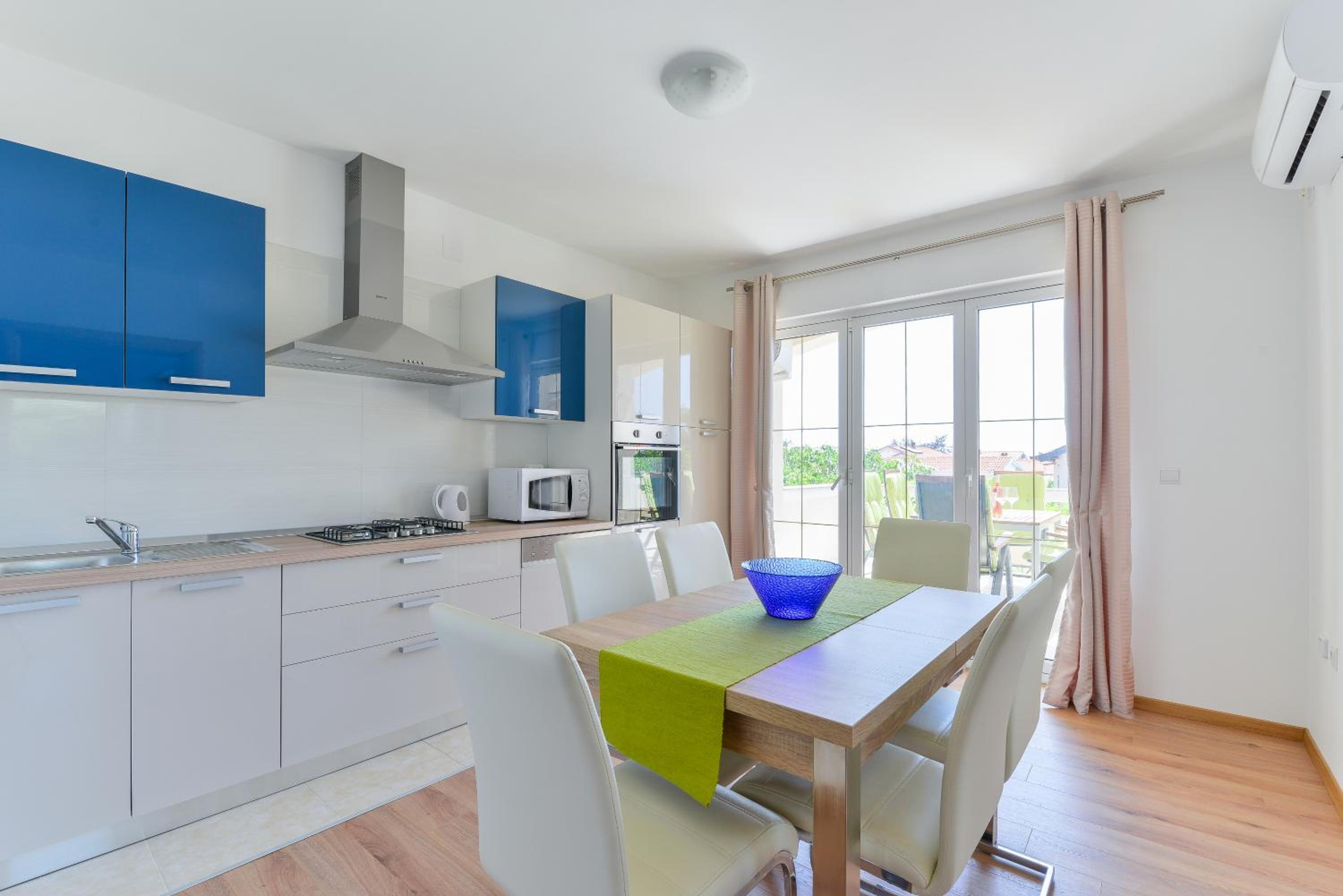 Apartmani CRYSTAL Vir