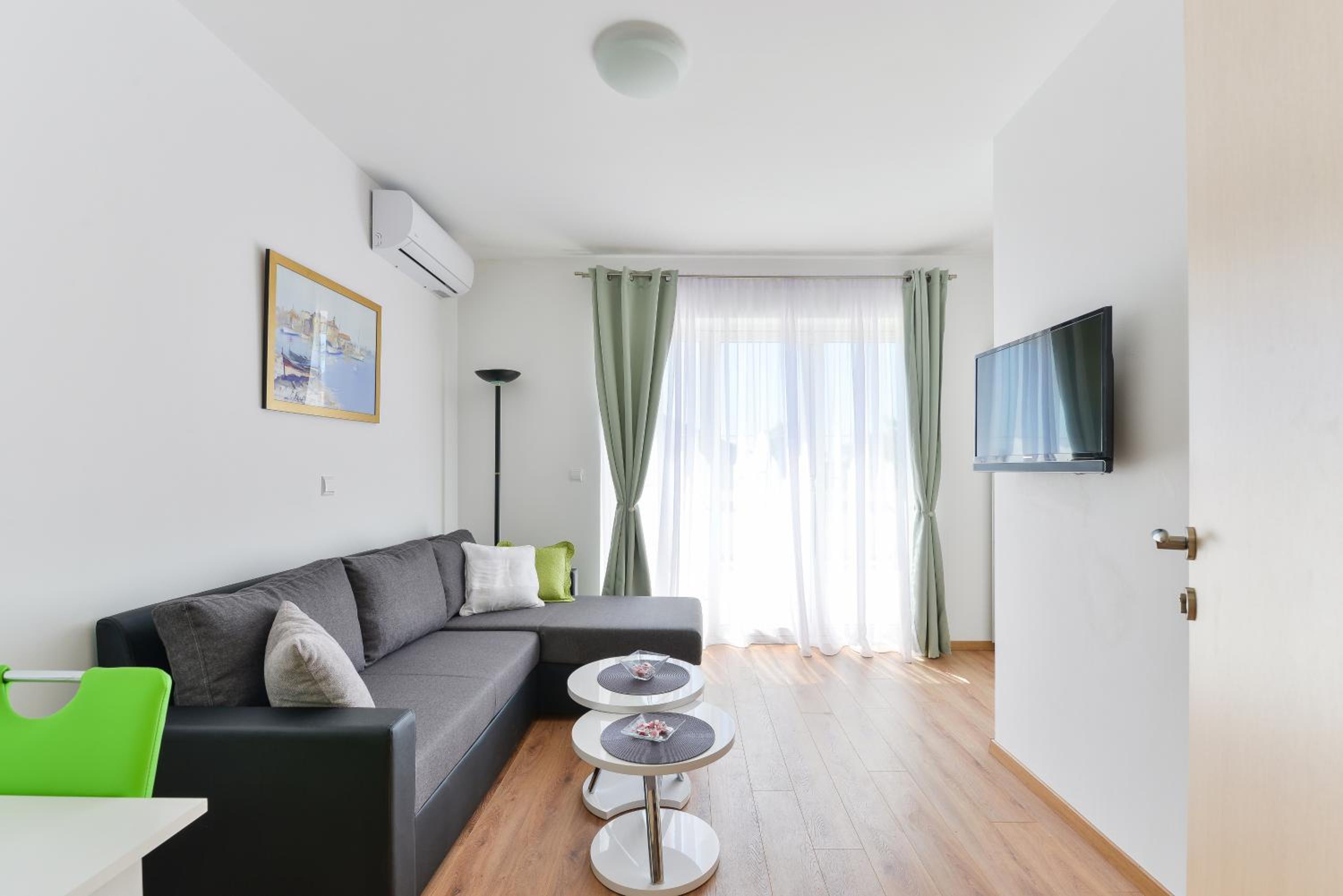 Apartmani CRYSTAL Vir